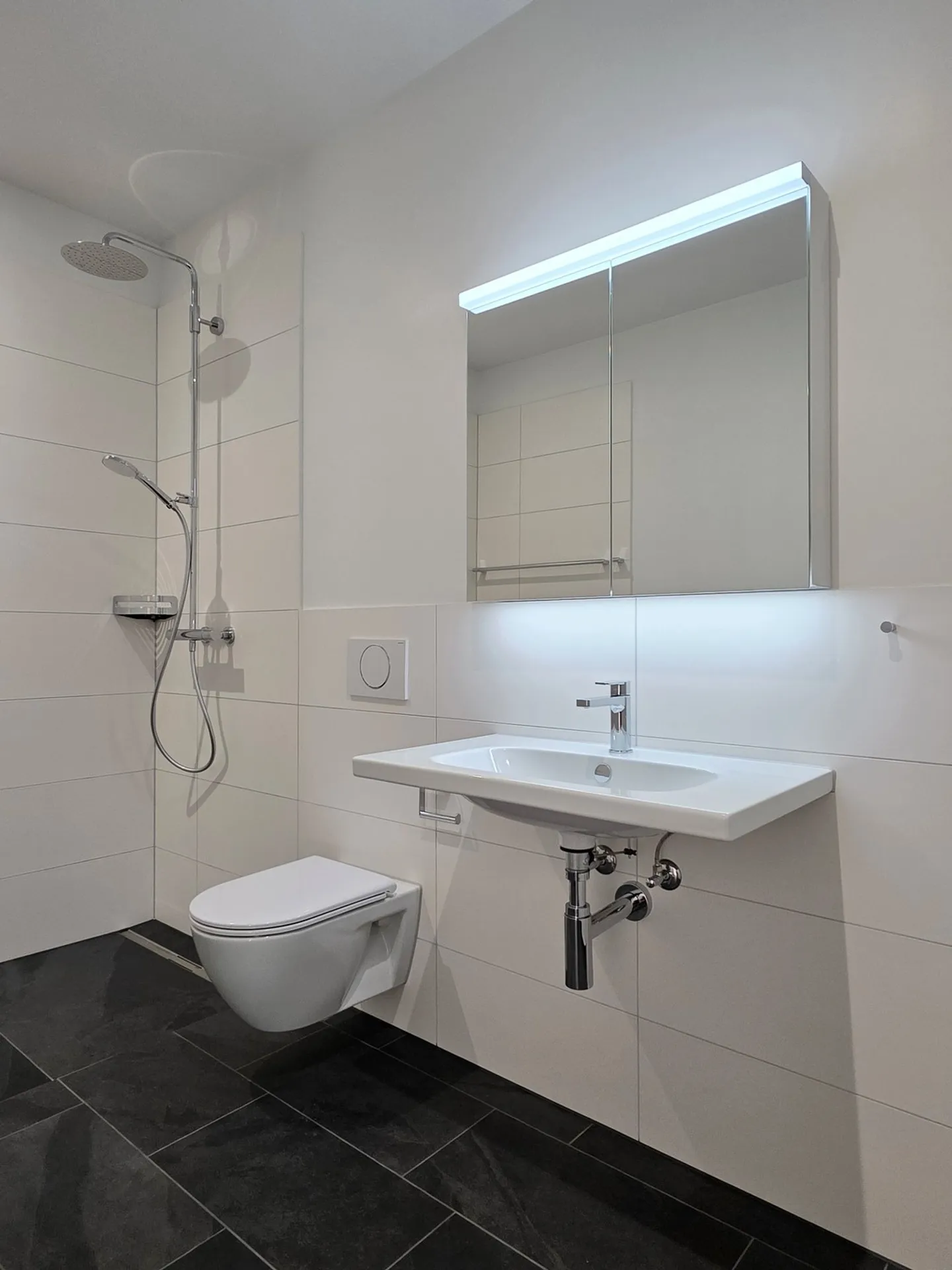 Prima occupazione: Esperienza abitativa esclusiva con soffitti alti e carattere di loft - Foto 17 di 20