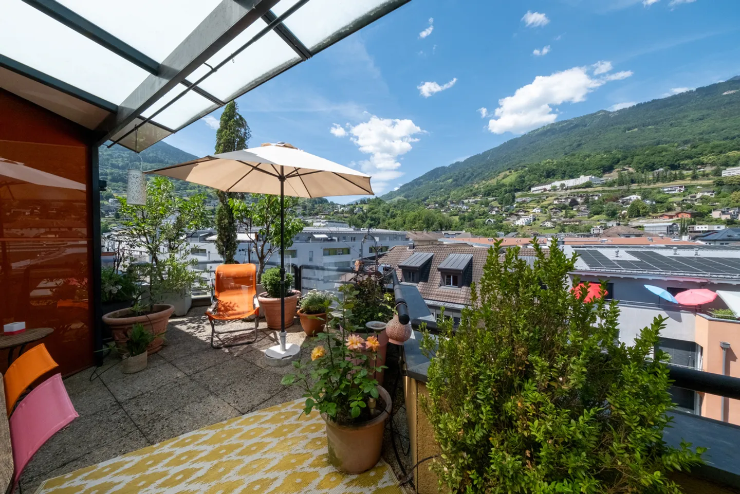 PENTHOUSE - CITY CENTER - QUIET AND PANORAMIC VIEW - EXCLUSIVE - Photo 3 of 14