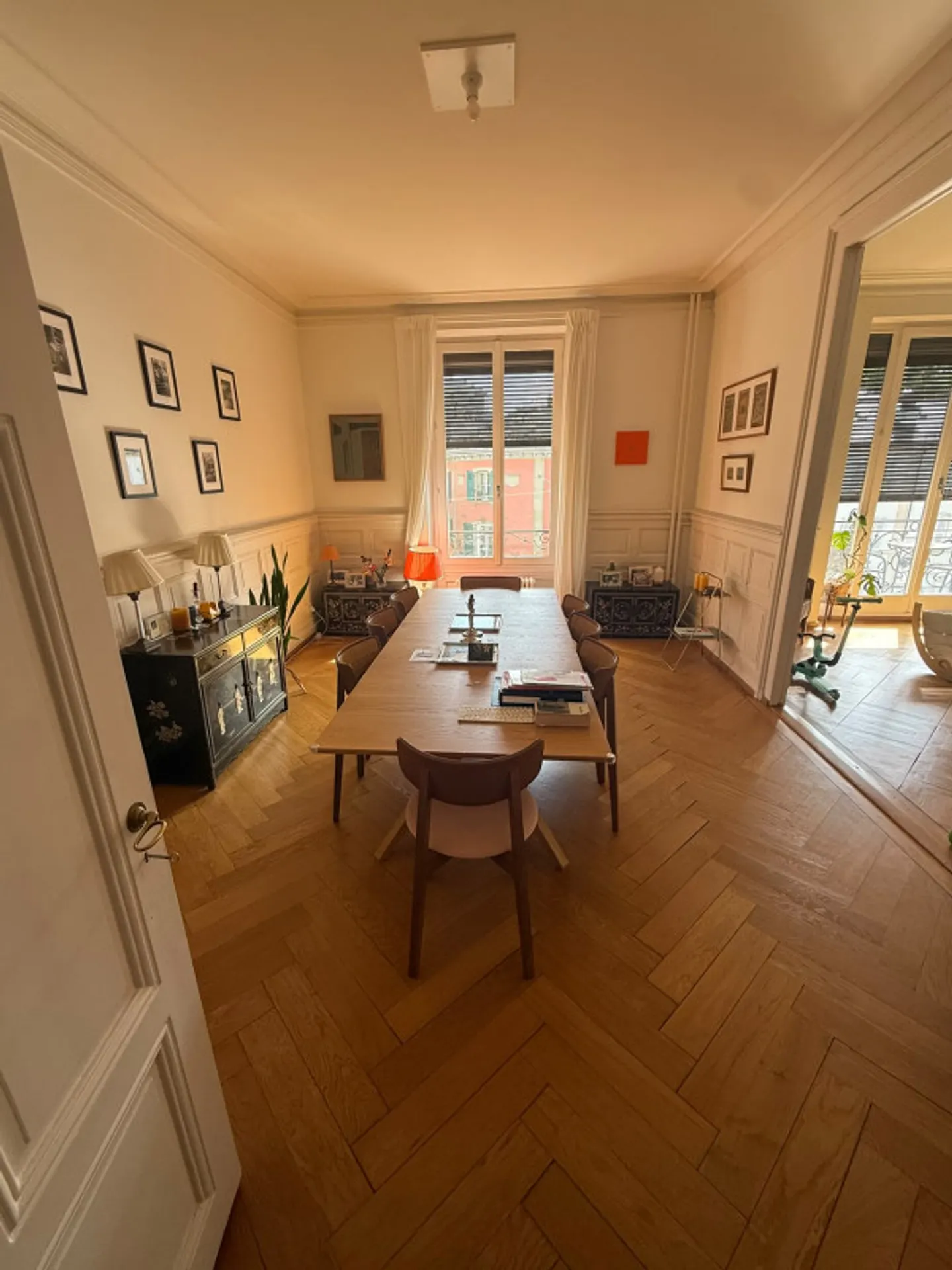EXCEPTIONAL 8-ROOM APARTMENT IN TRANCHÉES, GENEVA - Photo 2 of 14