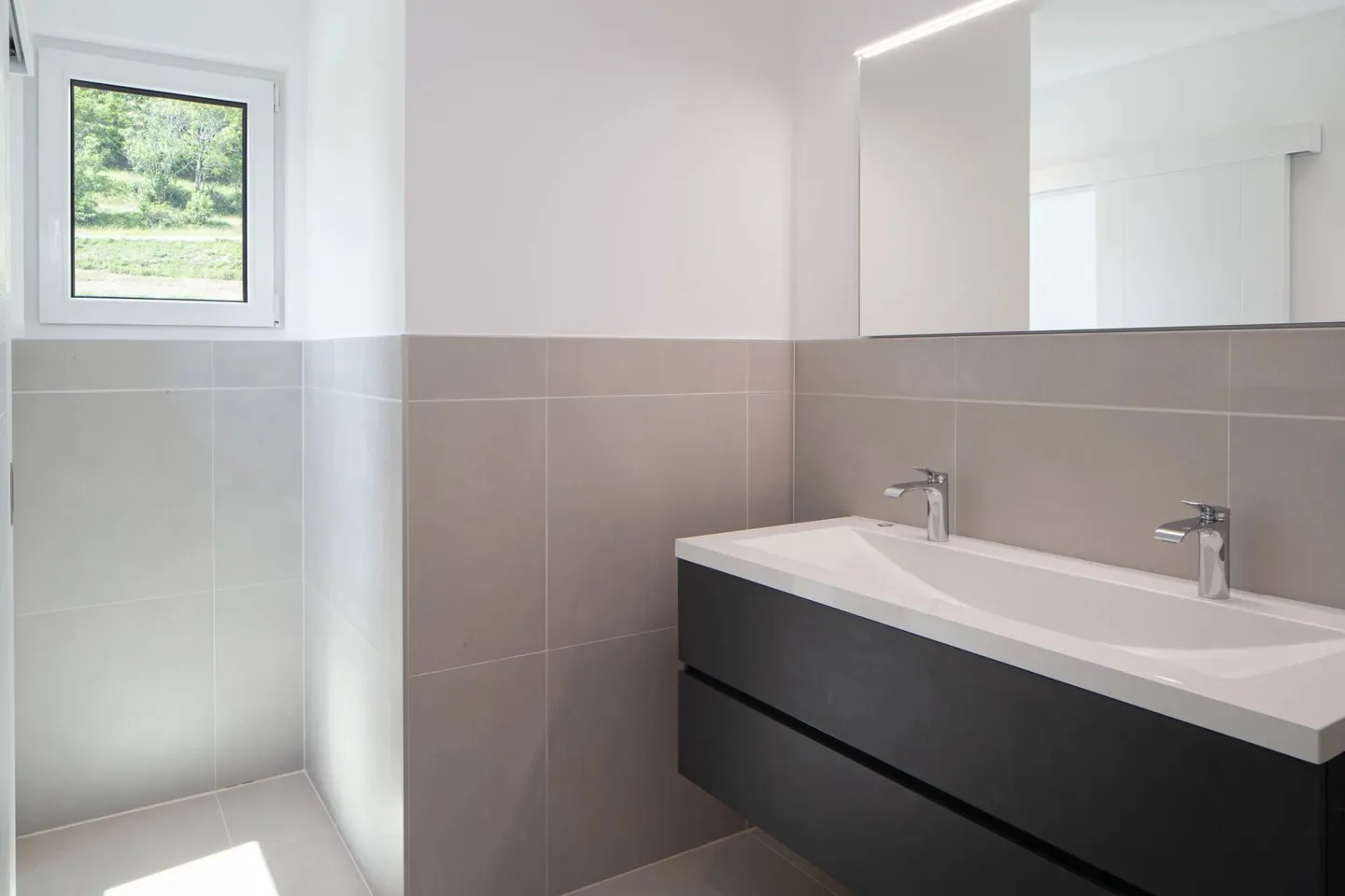 Villa contemporanea con vista sulle Alpi - Foto 14 di 21