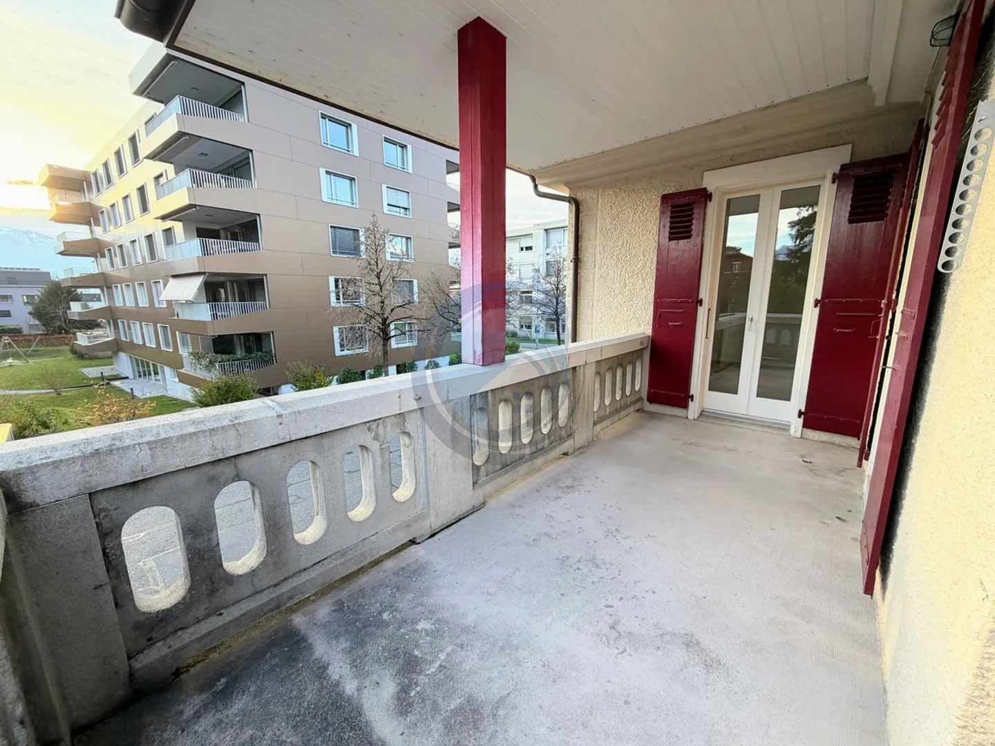 MAGNIFICENT 5.5-ROOM APARTMENT IN THE CENTER - Photo 24 of 25