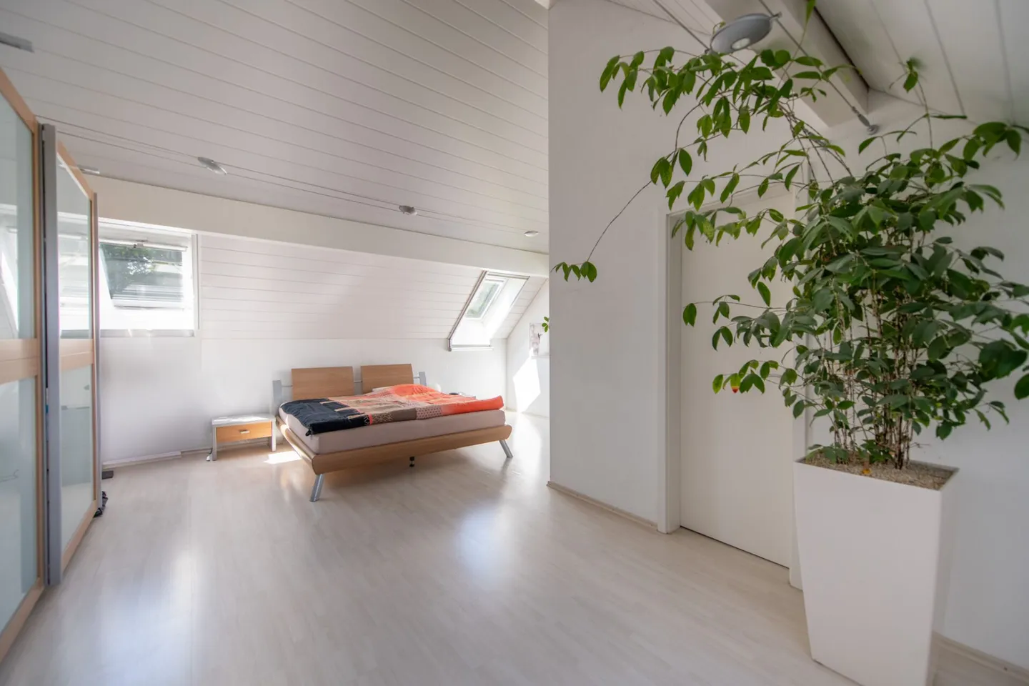 Vivere esclusivo nel verde - idealmente collegato all'A1 - Foto 9 di 26