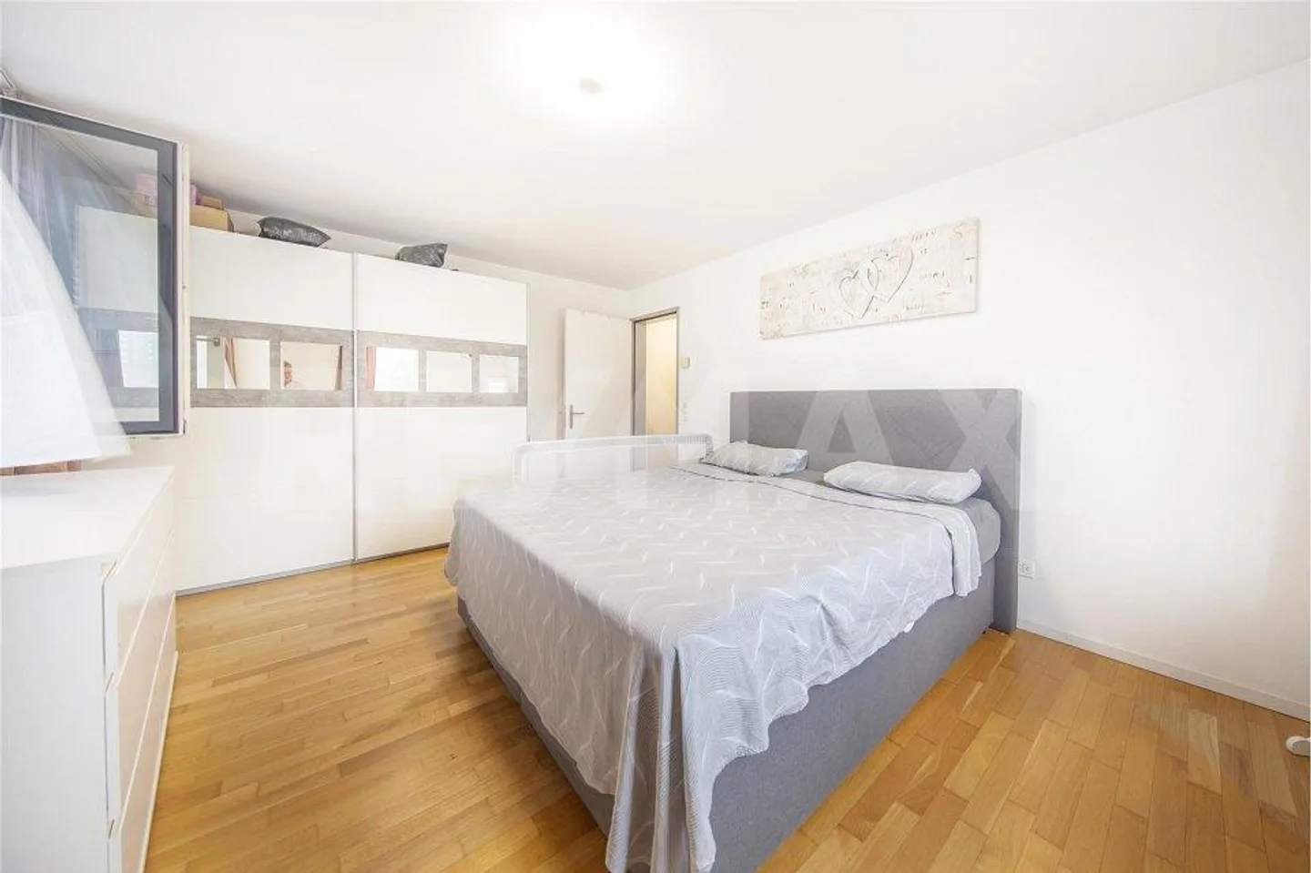 Eine zentrale und moderne 4.5-Zimmer-Wohnung in 6438 Ibach-Schwyz - Photo 2 sur 13