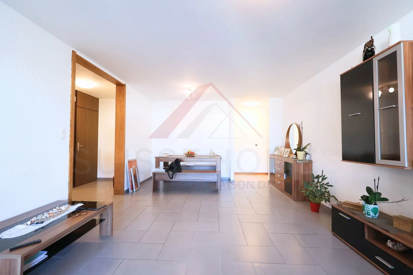 Selten in Delémont: Helle 3,5 Zimmer von 85 m² mit Terrasse und Panoramablick - Foto 1 von 11