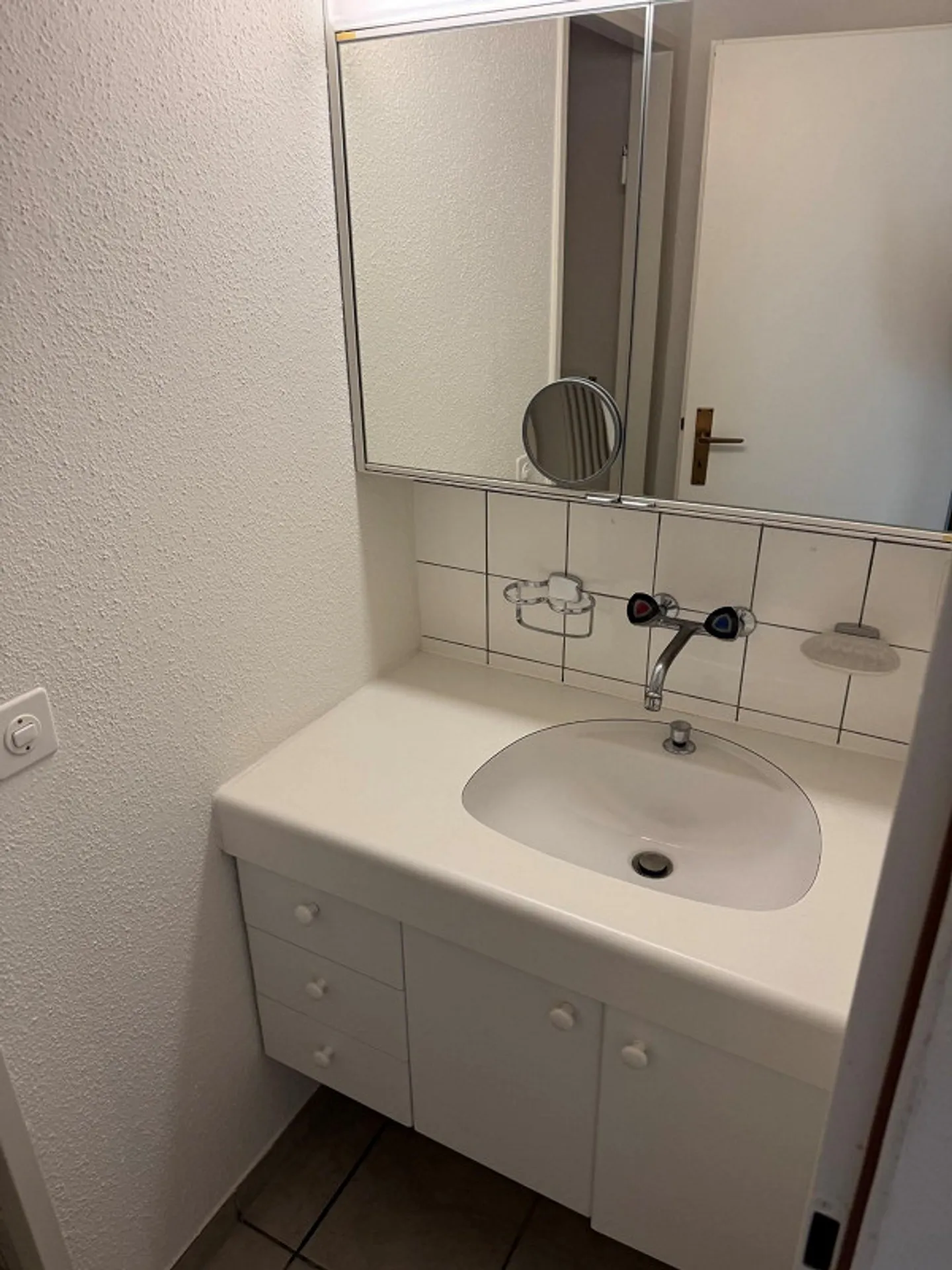 Charmante Wohnung in Hausen - Foto 6 von 7