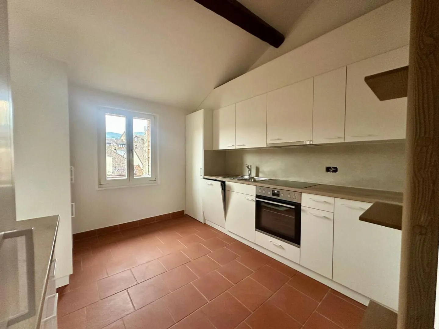 Superb duplex with lake view - Photo 4 of 12