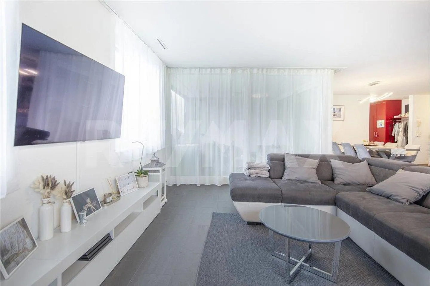 Eine zentrale und moderne 4.5-Zimmer-Wohnung in 6438 Ibach-Schwyz - Photo 7 sur 13