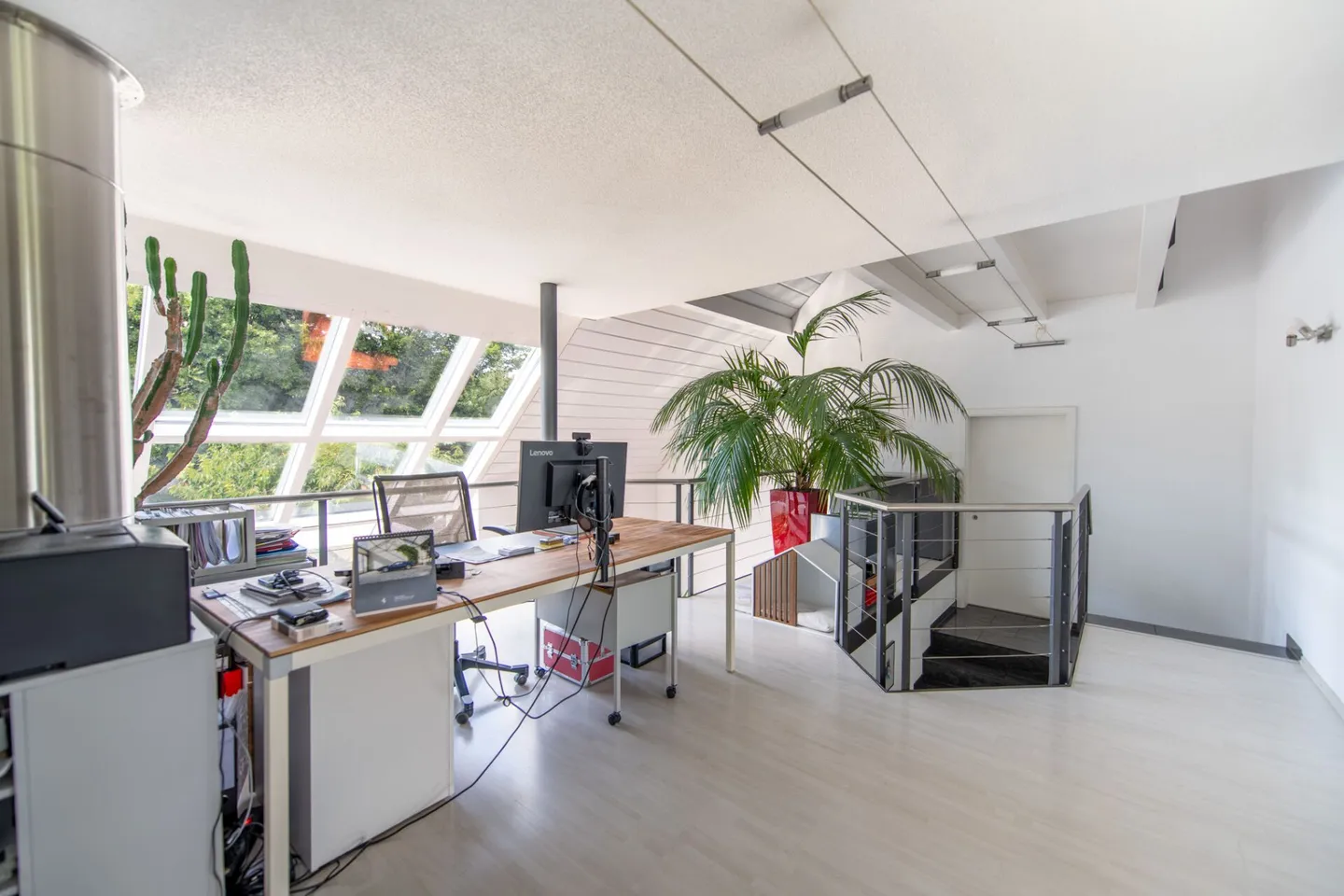 Vivere esclusivo nel verde - idealmente collegato all'A1 - Foto 10 di 26