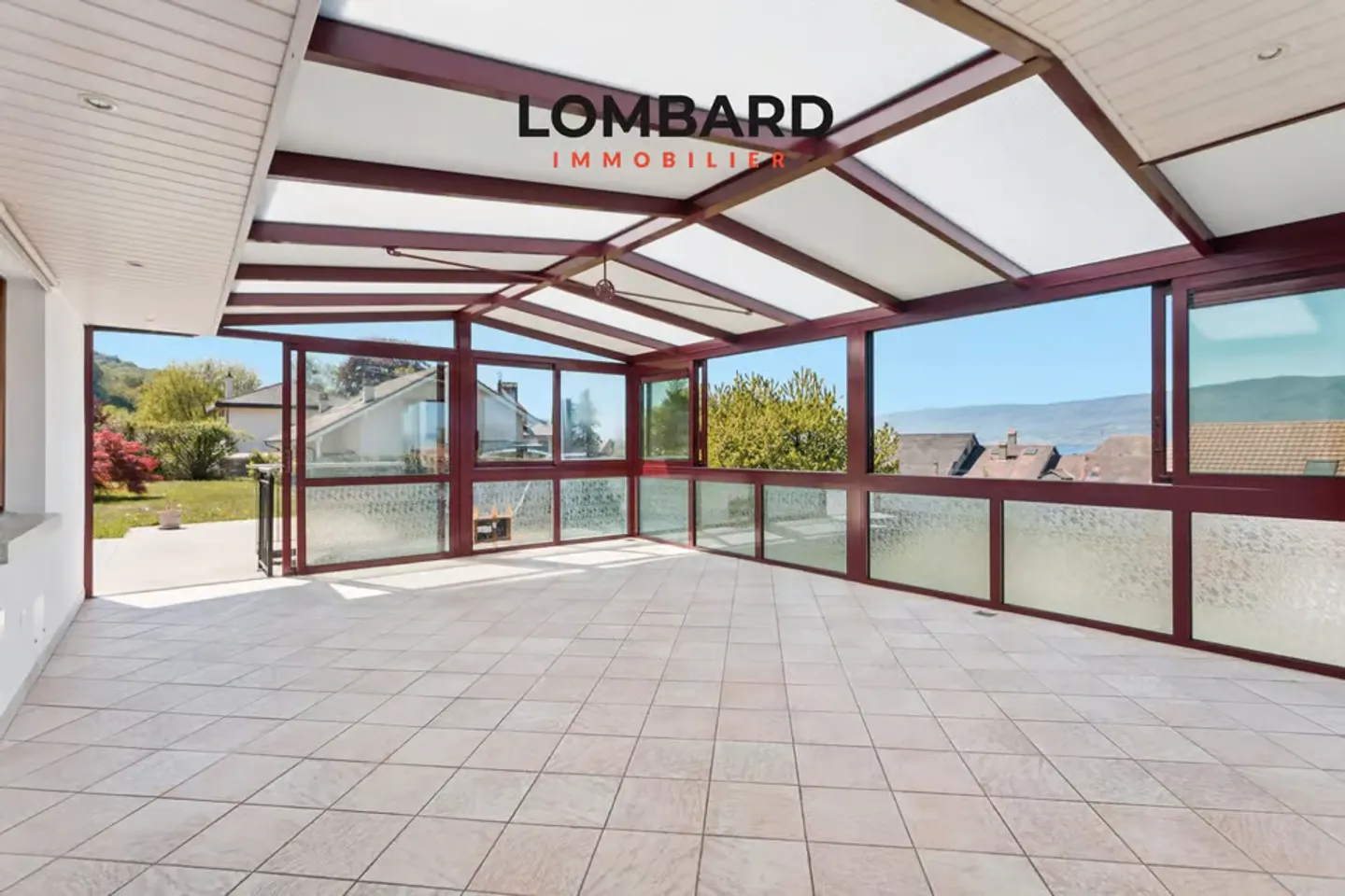 Villa Charmante avec Vue Lac - Photo 3 sur 10