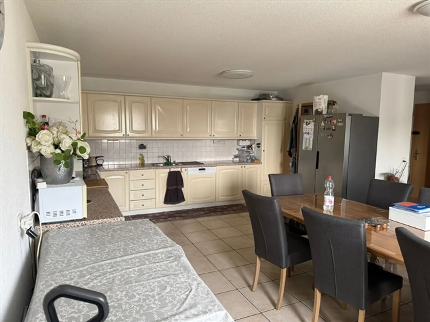 Geräumige Wohnung in der Nähe von Annehmlichkeiten - Foto 2 von 12