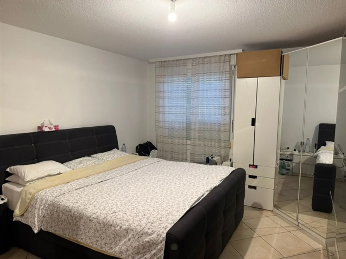 Geräumige Wohnung in der Nähe von Annehmlichkeiten - Foto 5 von 12