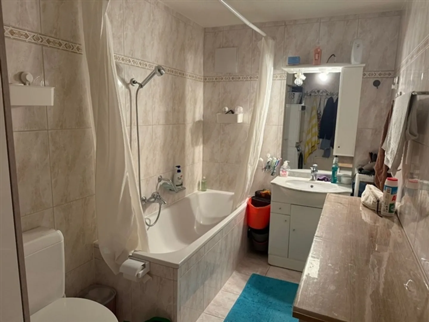 Geräumige Wohnung in der Nähe von Annehmlichkeiten - Foto 10 von 12