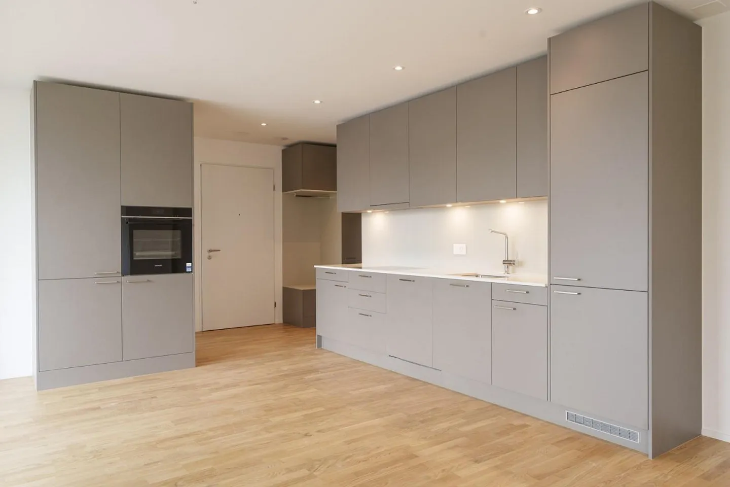 Appartement moderne de 3,5 pièces à louer à Spreitenbach ! - Photo 3 sur 13