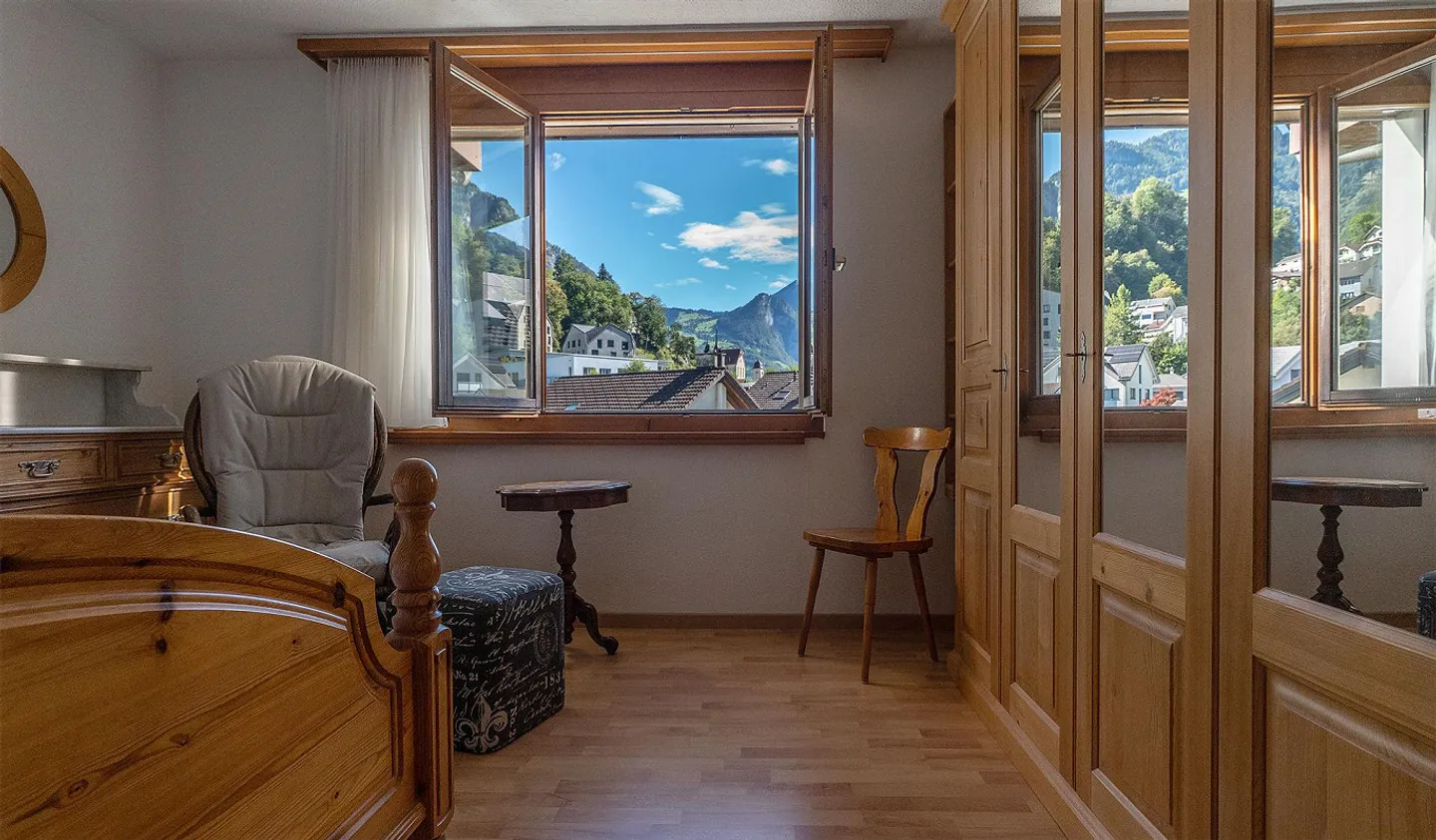 Bella appartamento di 3,5 stanze ben tenuto con una bella vista - Foto 8 di 12