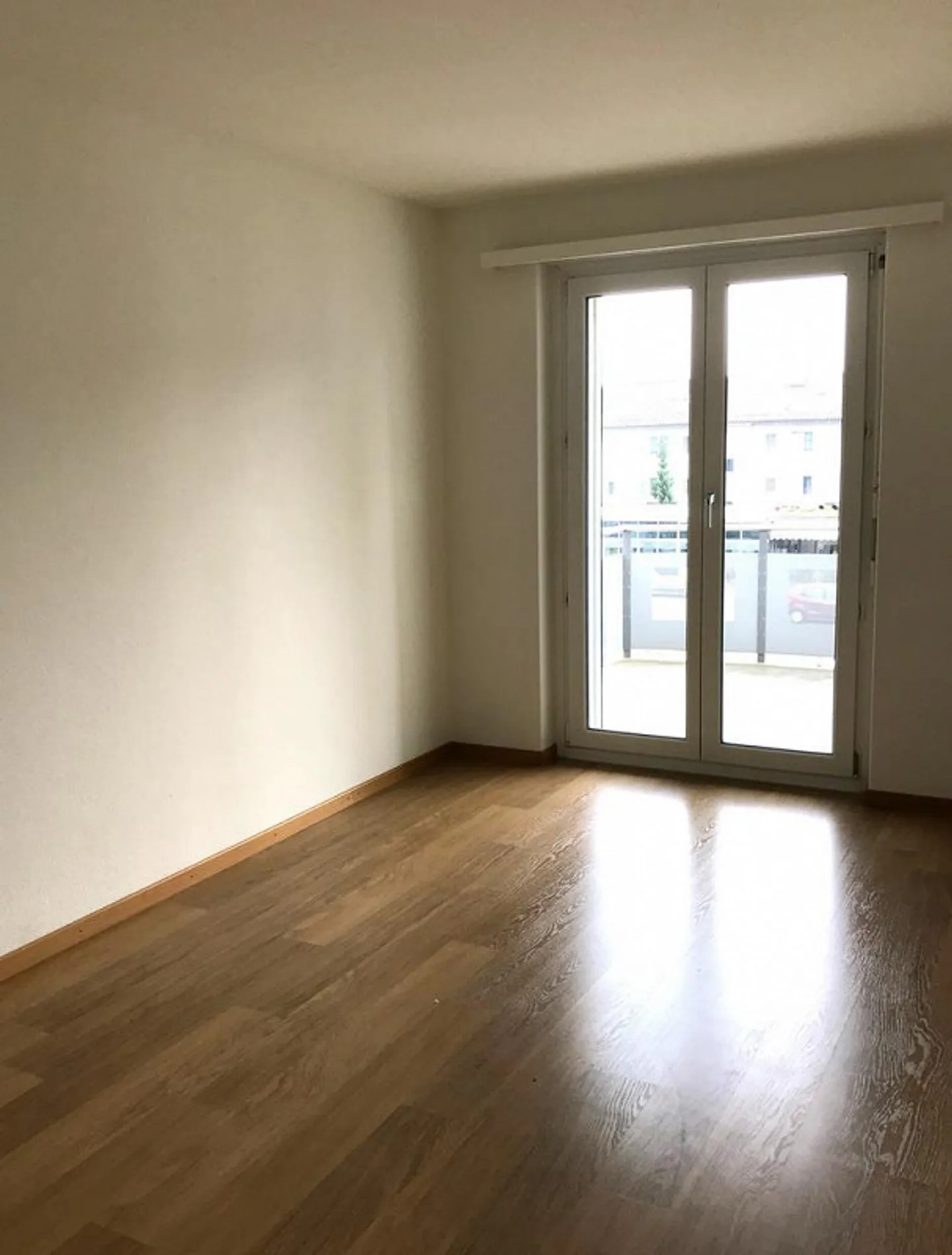 Ottimo appartamento di 3 stanze nel cuore di Regensdorf - Foto 4 di 7