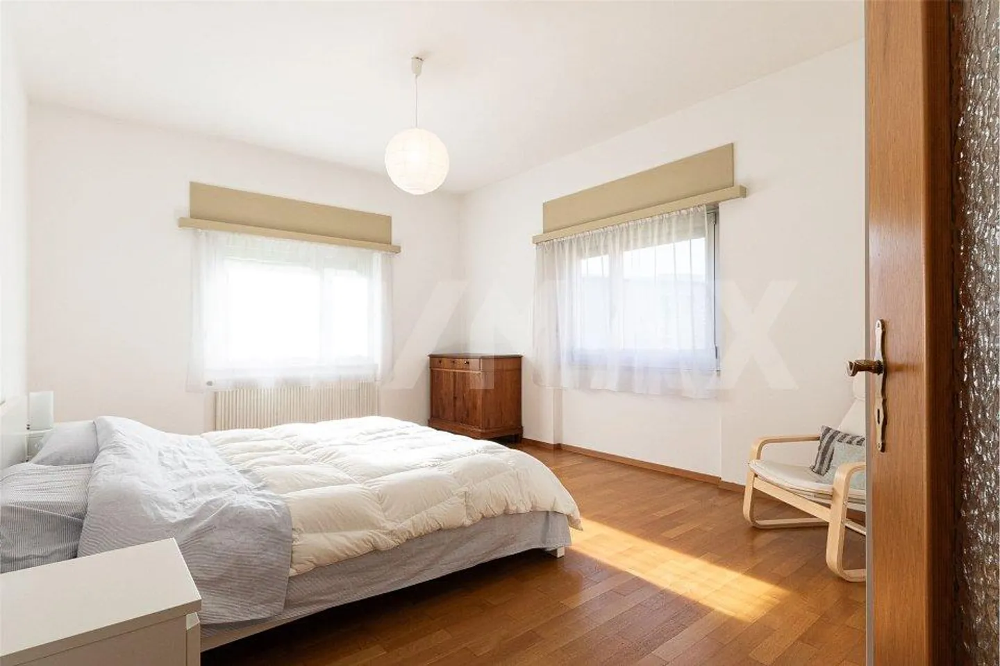 Maison avec jardin et garage - Photo 6 sur 13