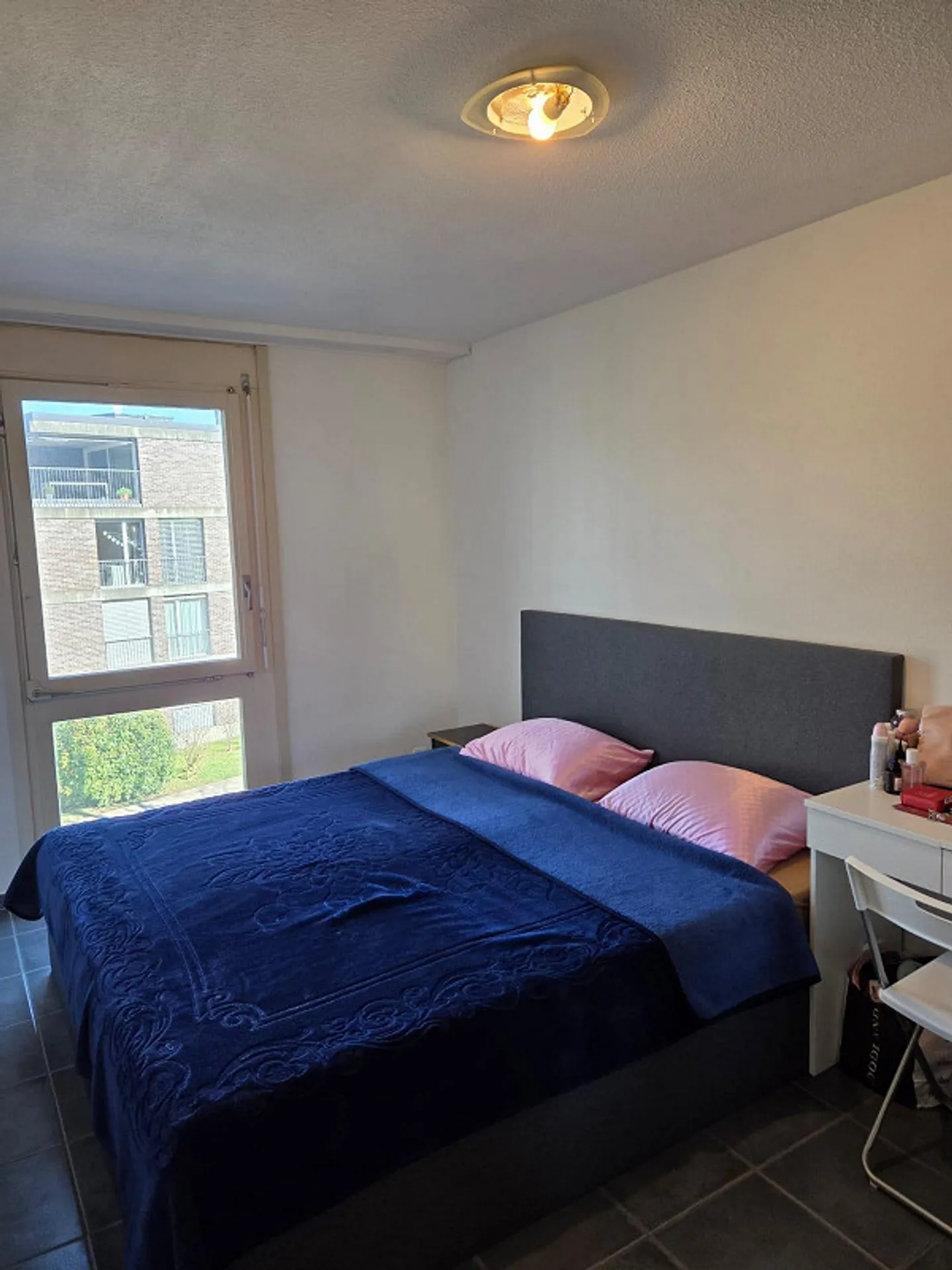 Charming Feel-Good Apartment in Dättwil – Friendly, Central and After... - Photo 5 of 8