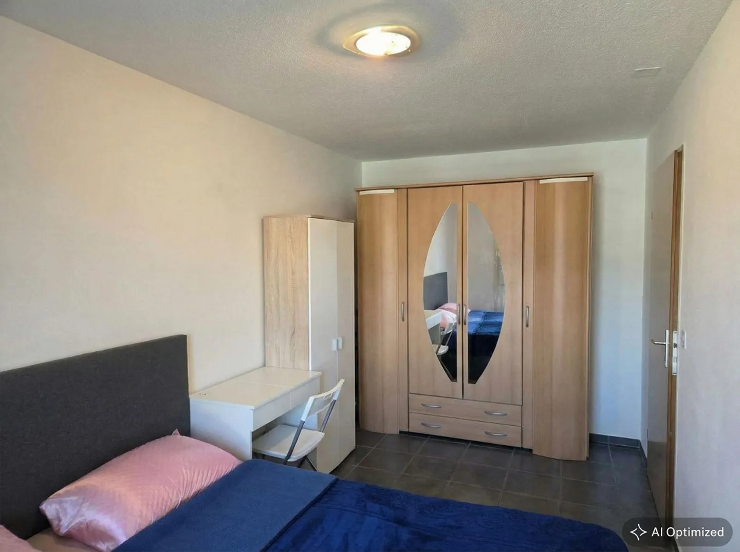 Charming Feel-Good Apartment in Dättwil – Friendly, Central and After... - Photo 6 of 8