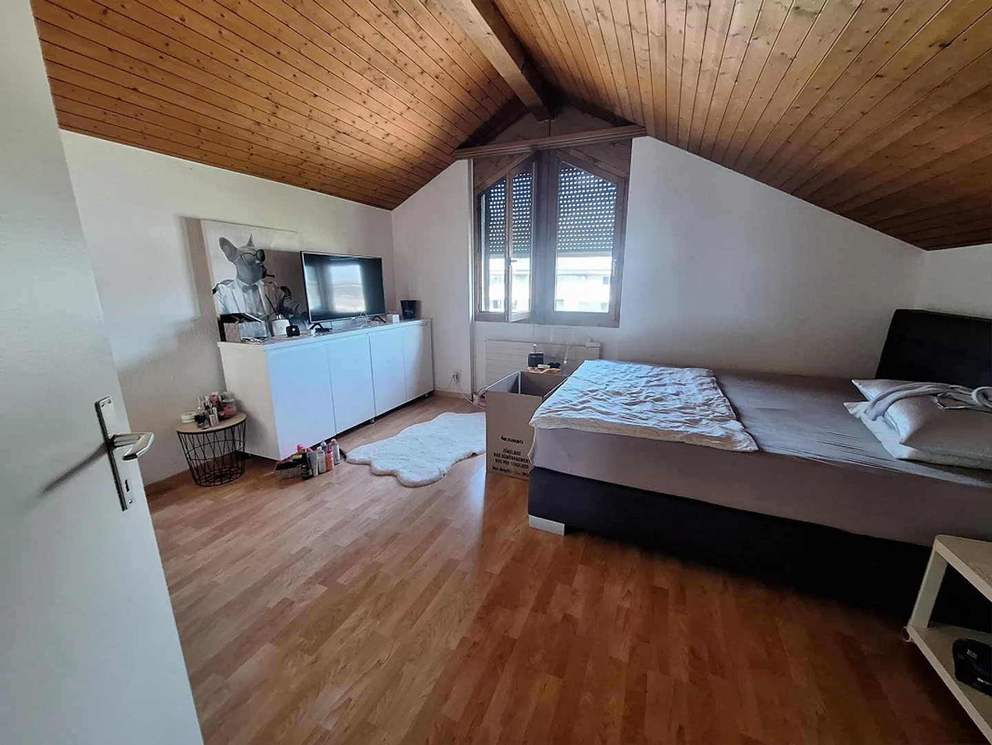 Spacious 4 1/2 Room Apartment - Photo 8 of 9