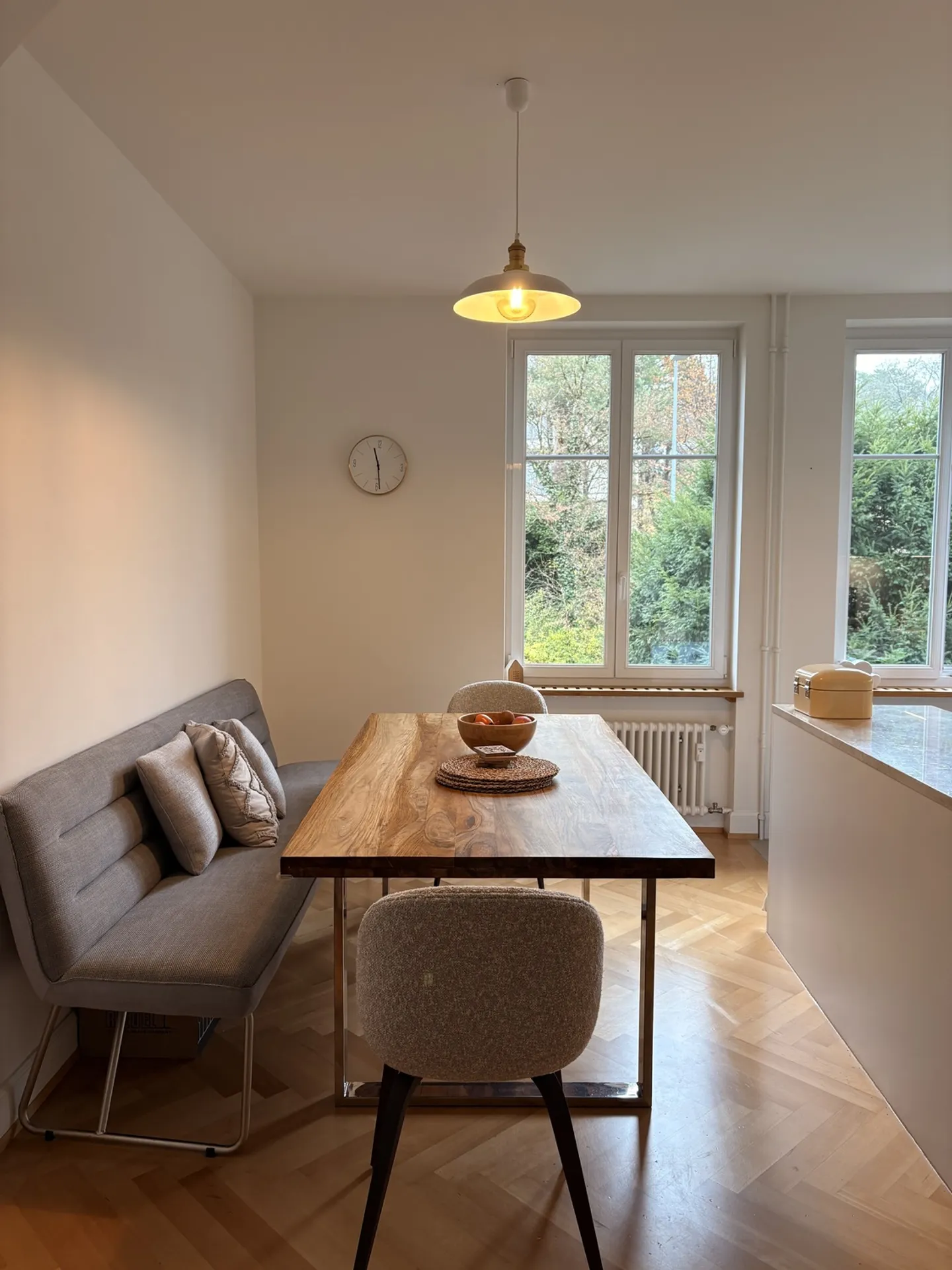 APPARTEMENT 4 PIÈCES À ZOLLIKON (ZH), MEUBLÉ, TEMPORAIRE - Photo 3 sur 10
