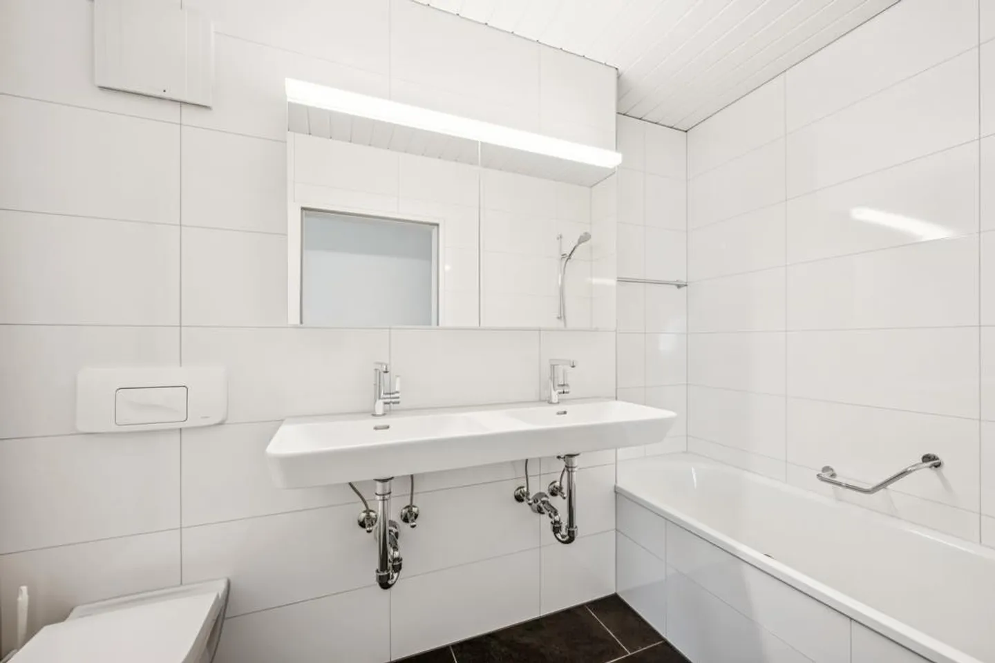 Apartment with magnificent views - First rental after total renovation - Photo 4 of 12