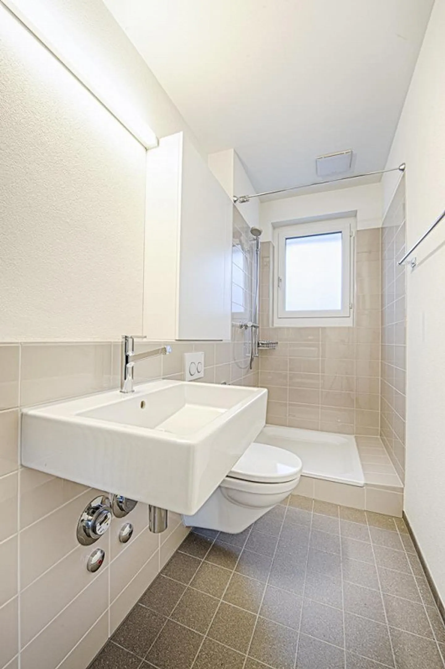 RENTING WITHOUT DEPOSIT - City and Nature - Photo 5 of 7