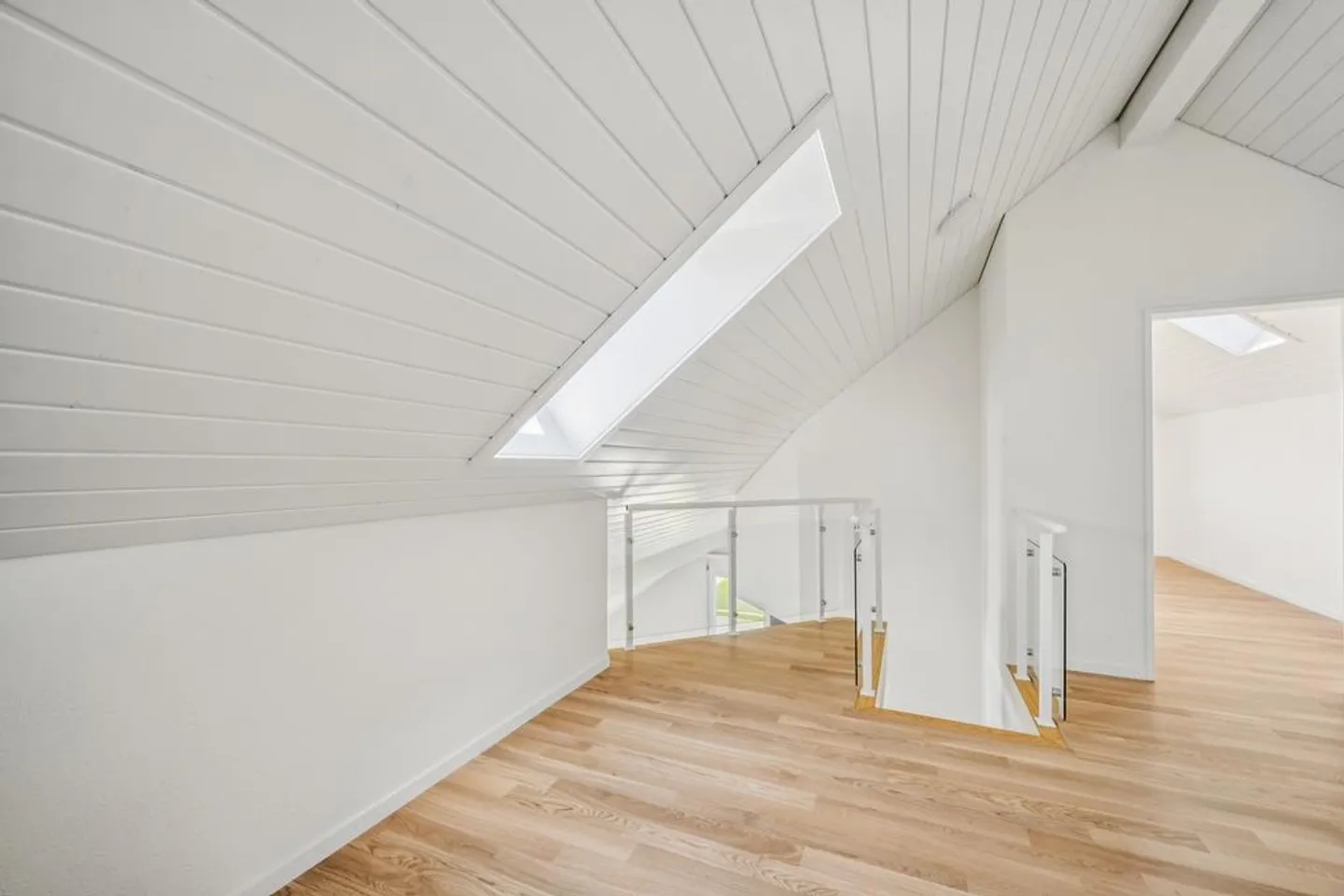 Apartment with magnificent views - First rental after total renovation - Photo 10 of 12
