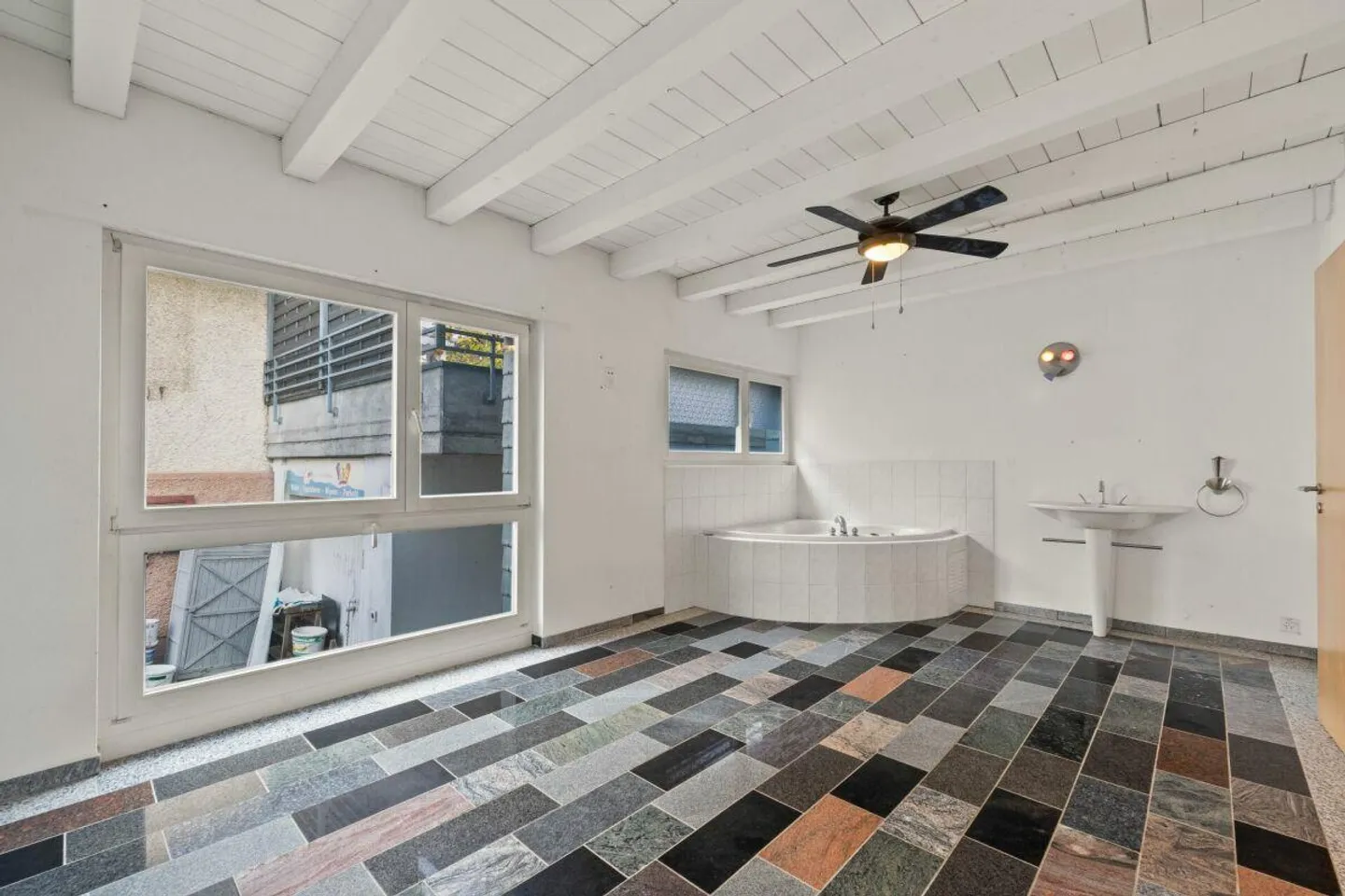 Raum für Ideen: Einfamilienhaus an zentraler Lage (im Baurecht) Kopie - Foto 6 von 17