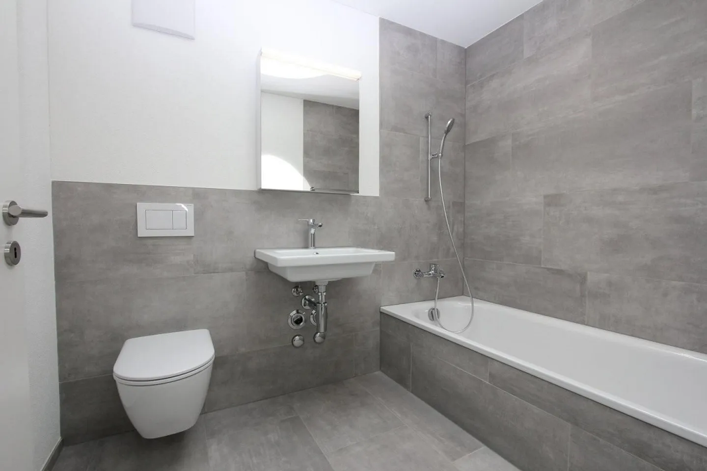 Top modern 3½-room penthouse apartment in Andelfingen - Photo 7 of 8