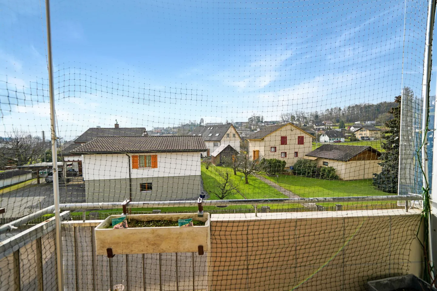 Affordable 4.5 Room Apartment in Attractive Location - Photo 9 of 13