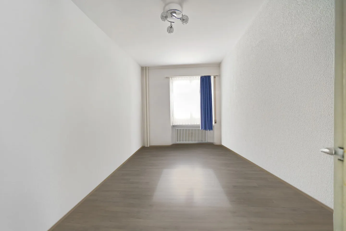Affordable 4.5 Room Apartment in Attractive Location - Photo 8 of 13