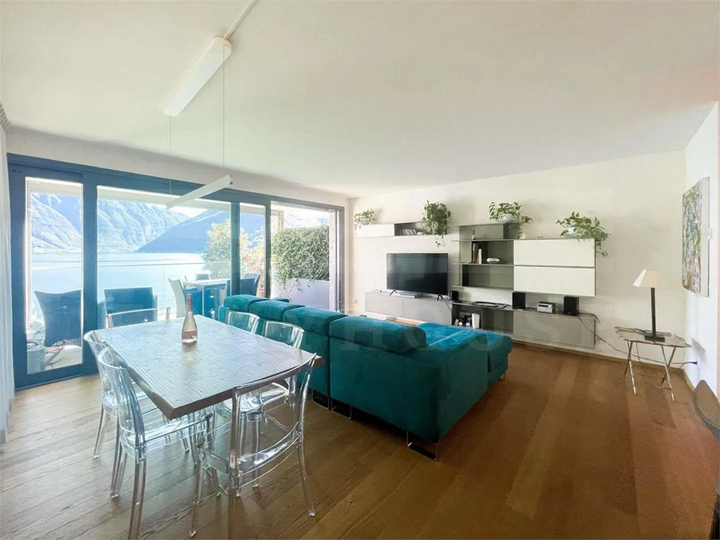Appartamento elegante con vista sul lago, ideale come casa vacanze - Foto 5 di 13