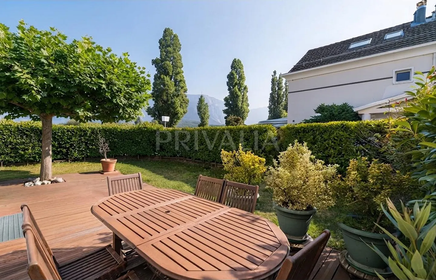 Co-exclusivity: Charming family villa with garden, veranda and ... - Photo 1 of 9