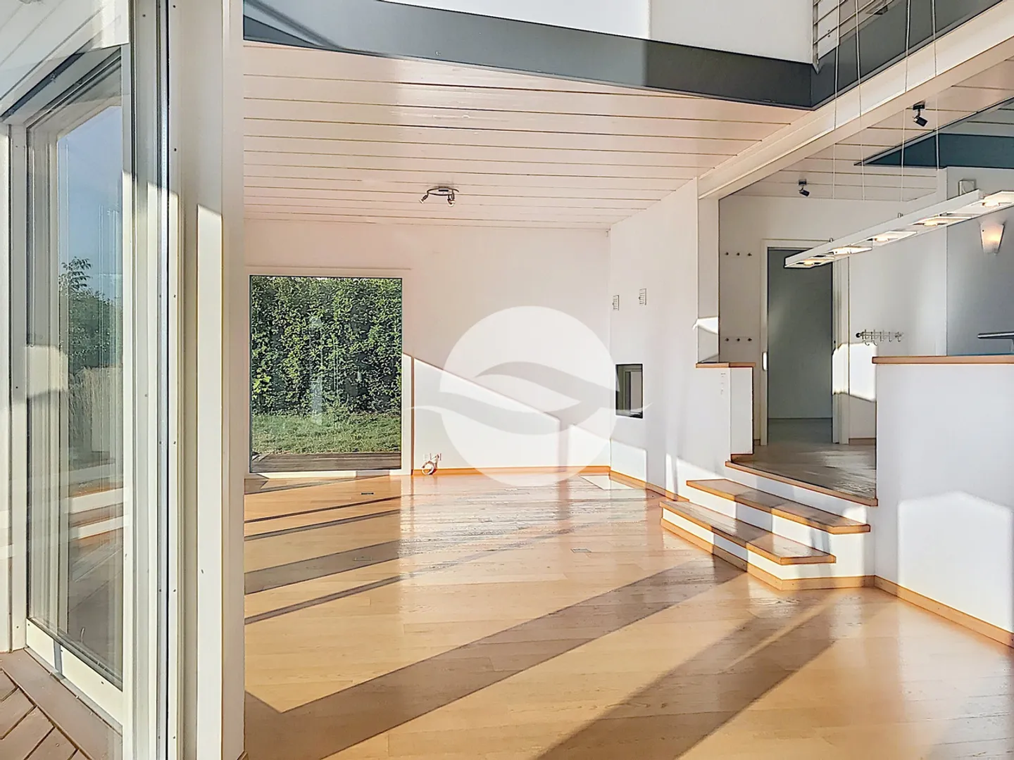 Magnificent individual villa with swimming pool - Photo 7 of 20