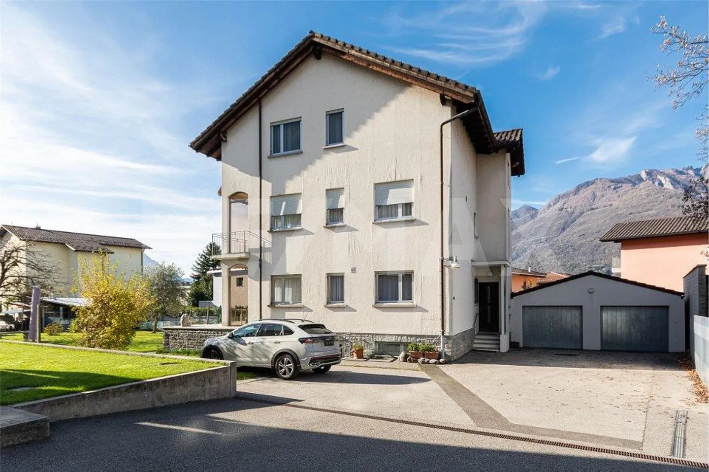 Maison avec jardin et garage - Photo 12 sur 13