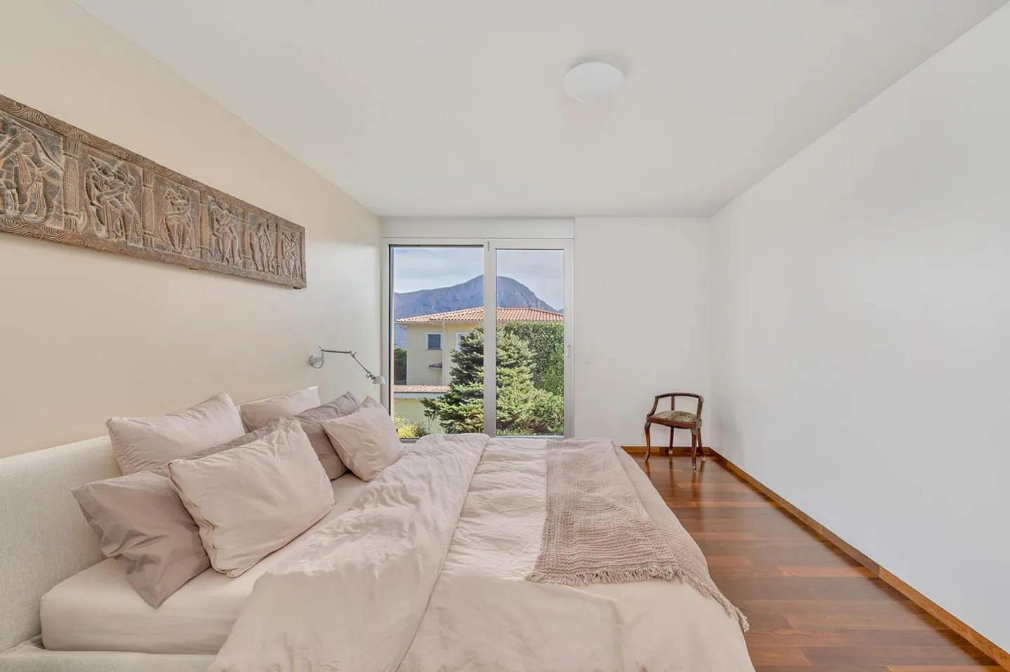 Villa de design exclusif avec vue sur le lac et une intimité absolue - Photo 3 sur 13