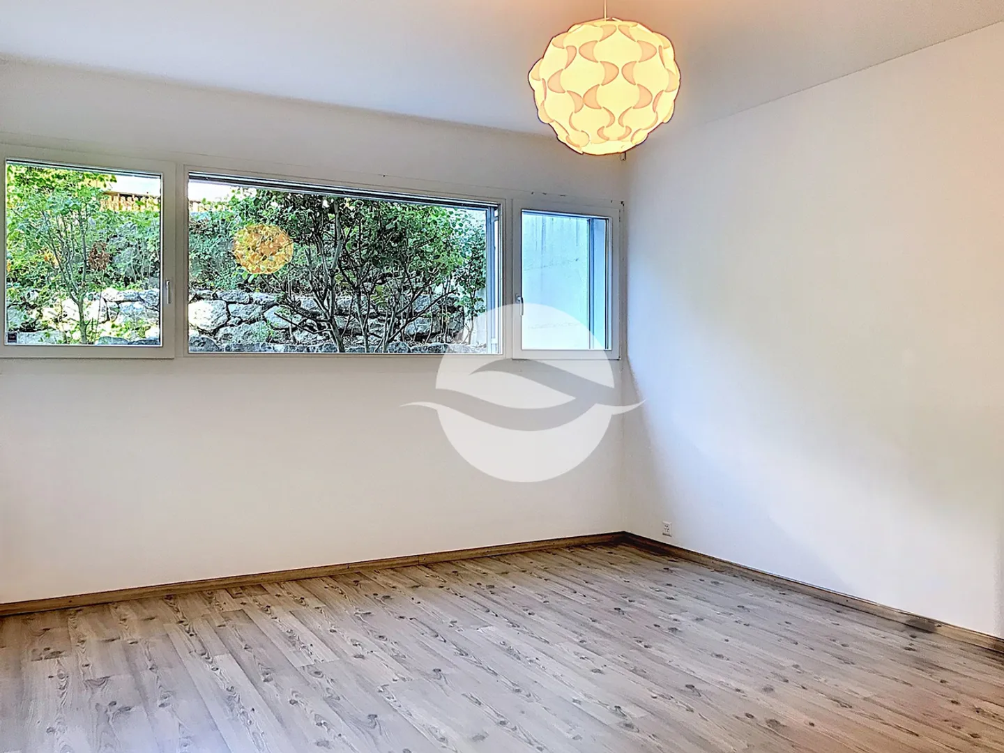 Magnificent individual villa with swimming pool - Photo 18 of 20