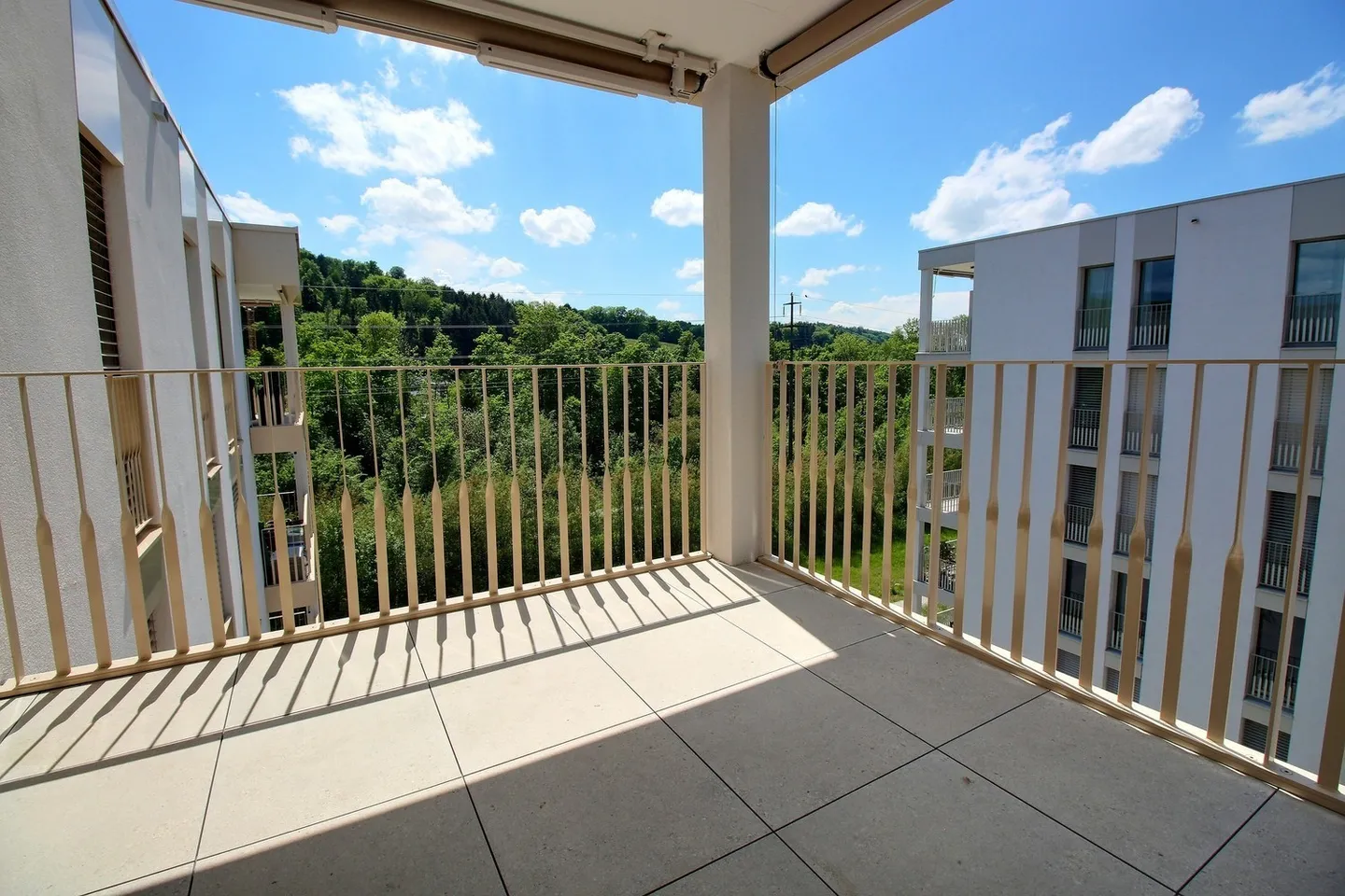 New 5.5-room apartment for rent - Photo 3 of 12