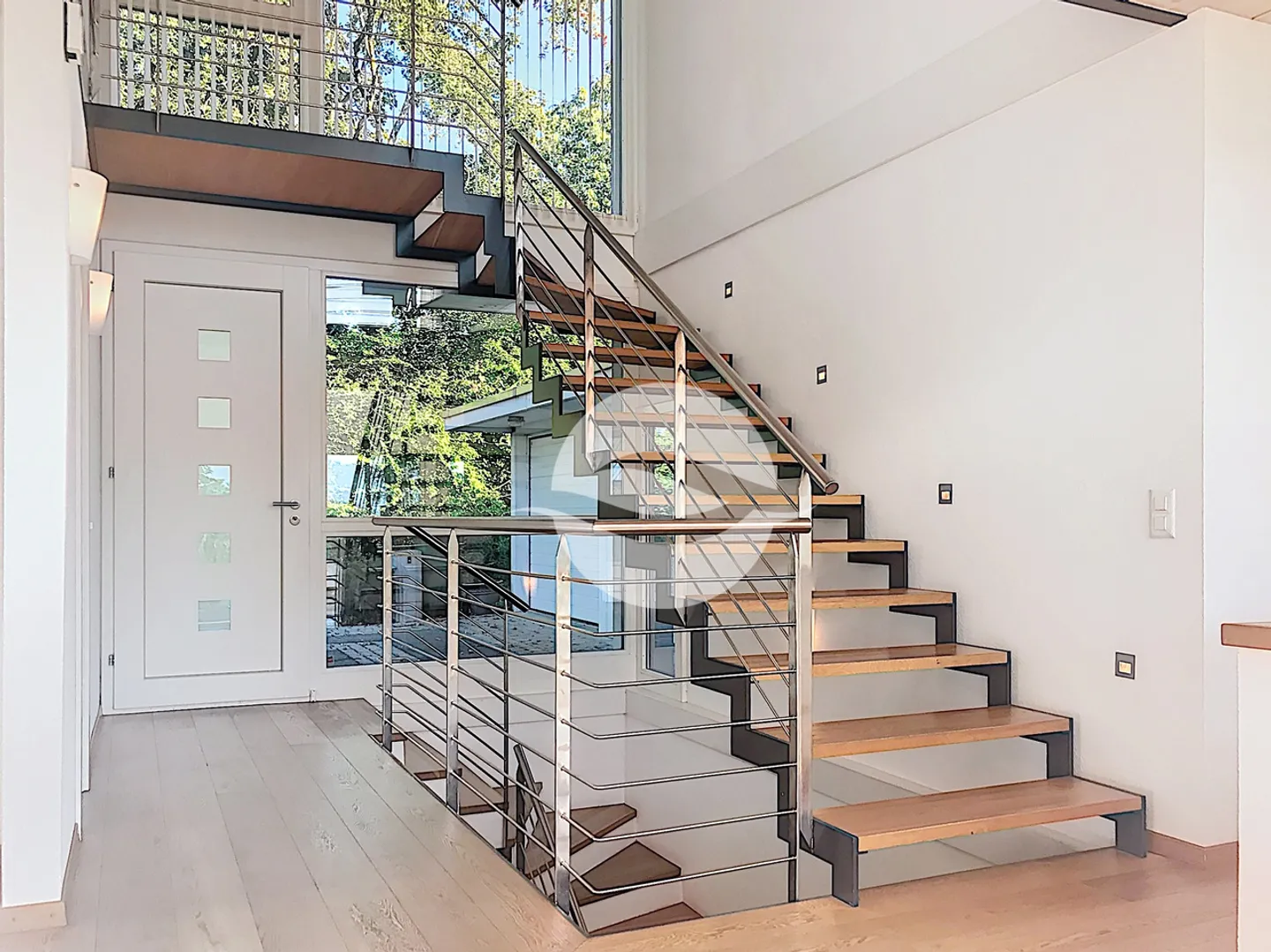 Magnificent individual villa with swimming pool - Photo 10 of 20