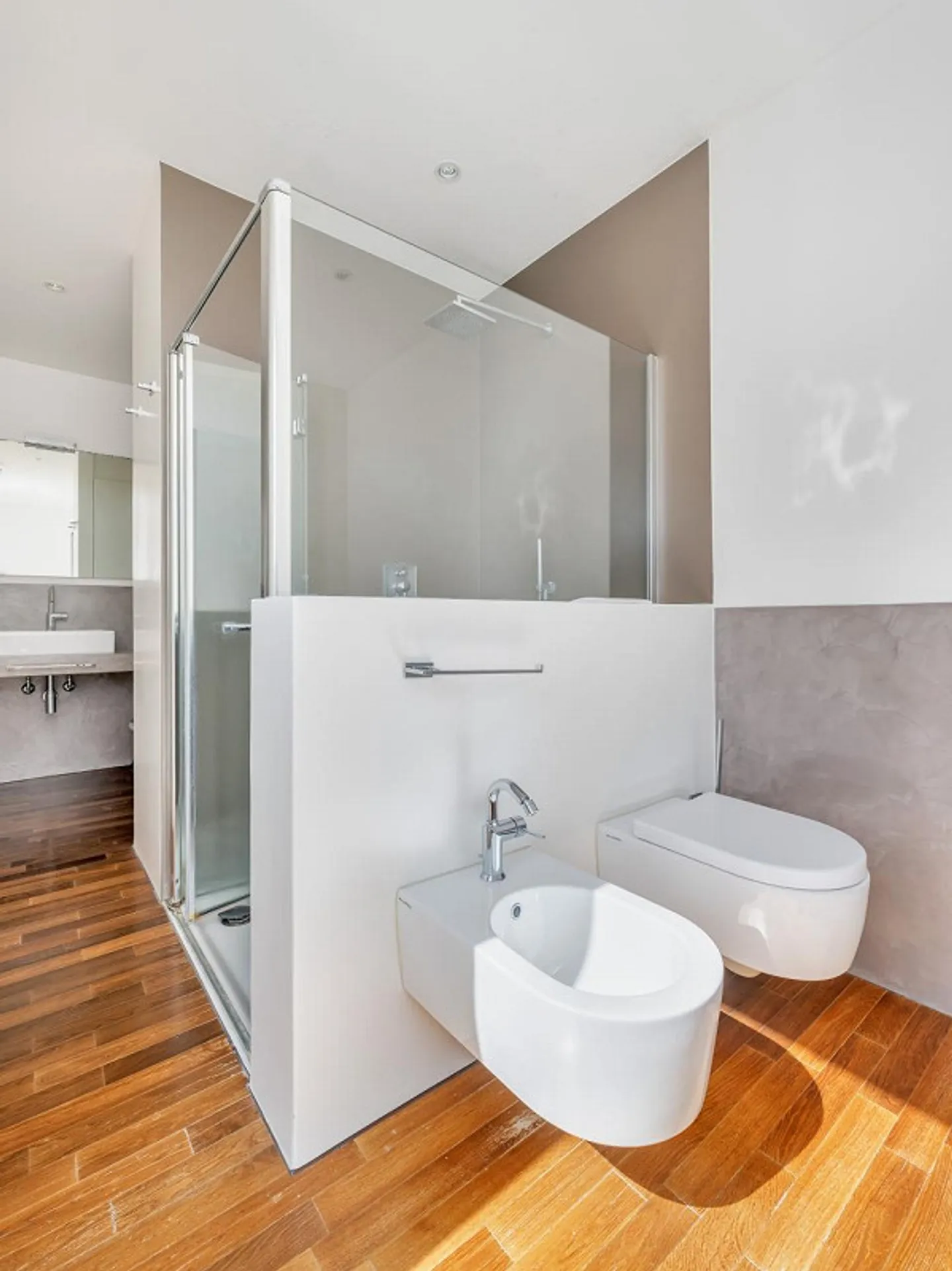 Villa de design exclusif avec vue sur le lac et une intimité absolue - Photo 5 sur 13
