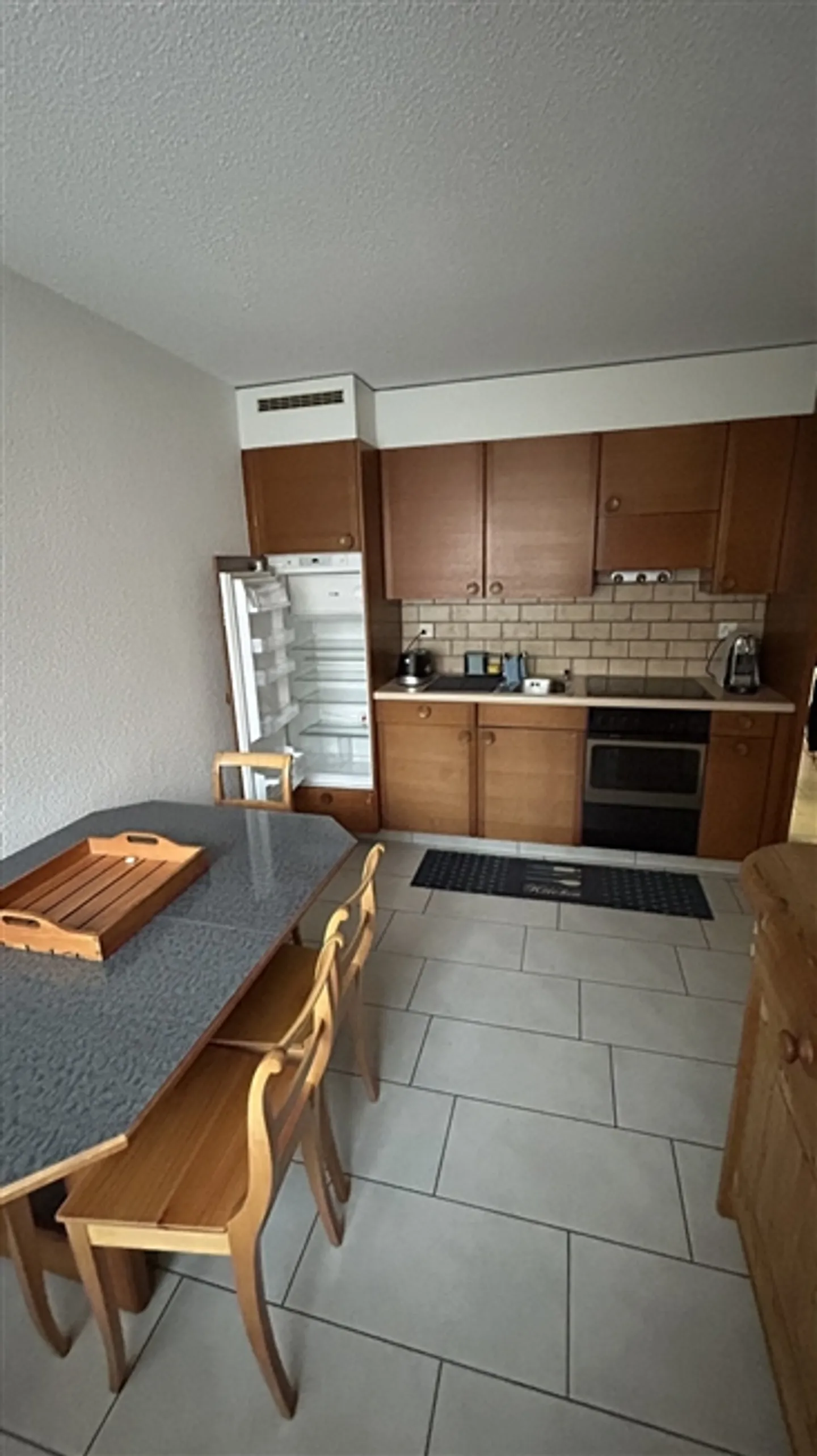 Bright, modern studio with balcony and garden access | Minutes from Zurich HB - Photo 4 of 12