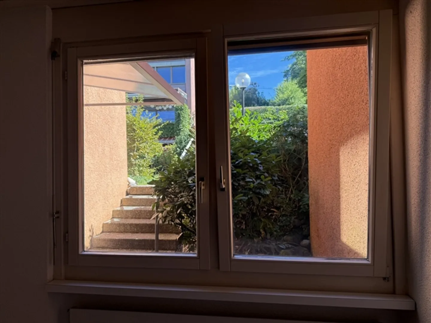 Bright, modern studio with balcony and garden access | Minutes from Zurich HB - Photo 12 of 12