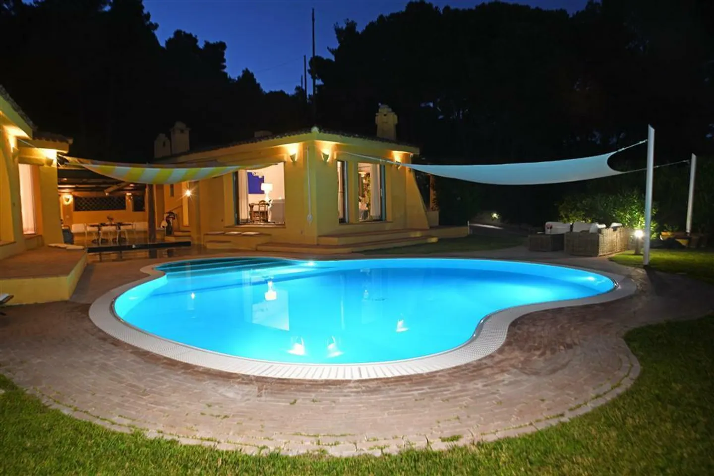 Villa kaufen - Foto 4 von 11