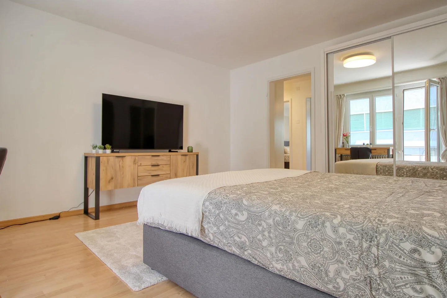 Furnished Room in Prime Location - Photo 6 of 15