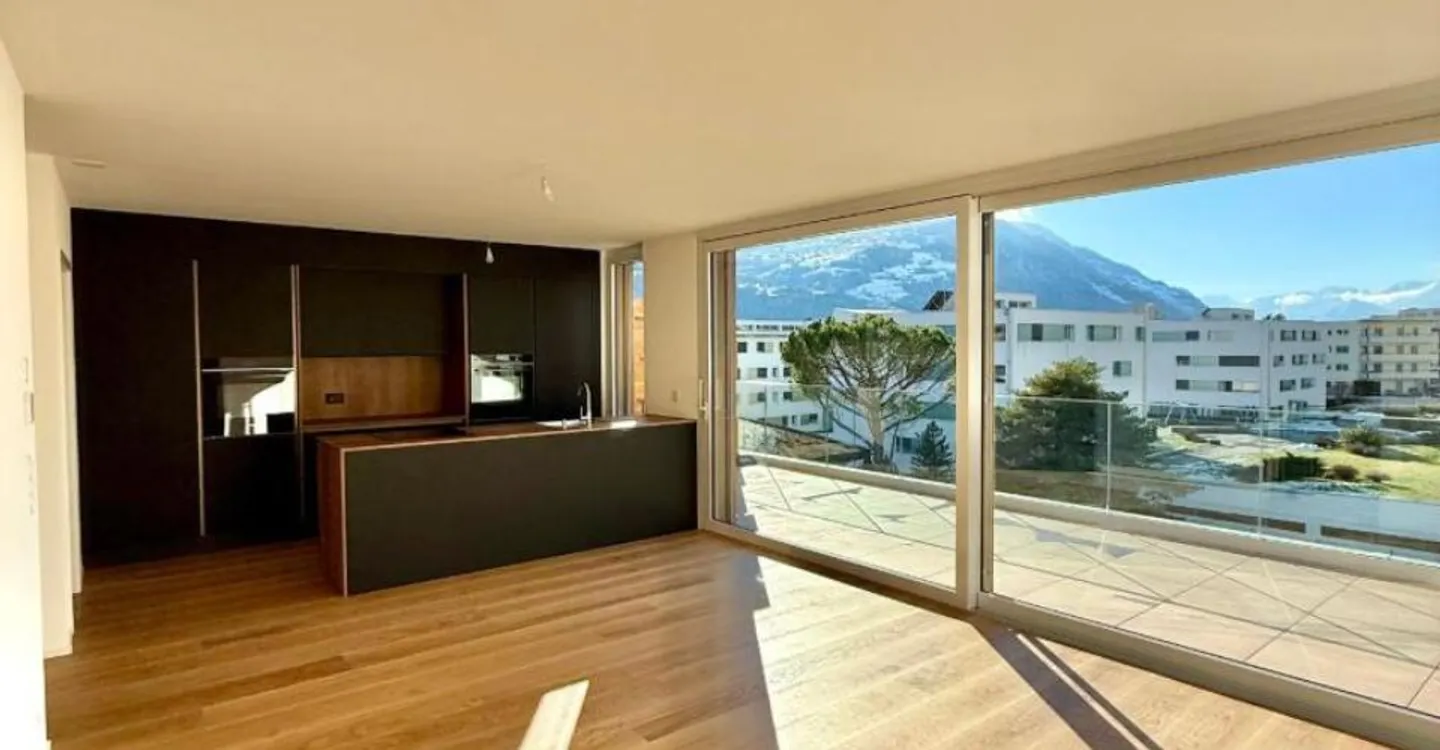 PENTHOUSE 3.5 ROOMS - YIELD 4.5% - SION - Photo 4 of 13