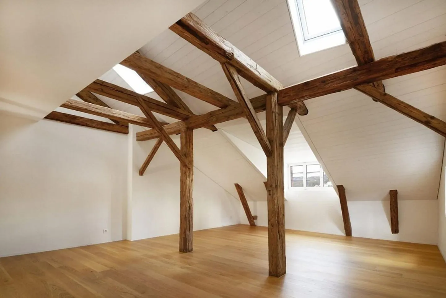 Incantevole maisonette di 3,5 stanze in un edificio storico - Foto 4 di 13