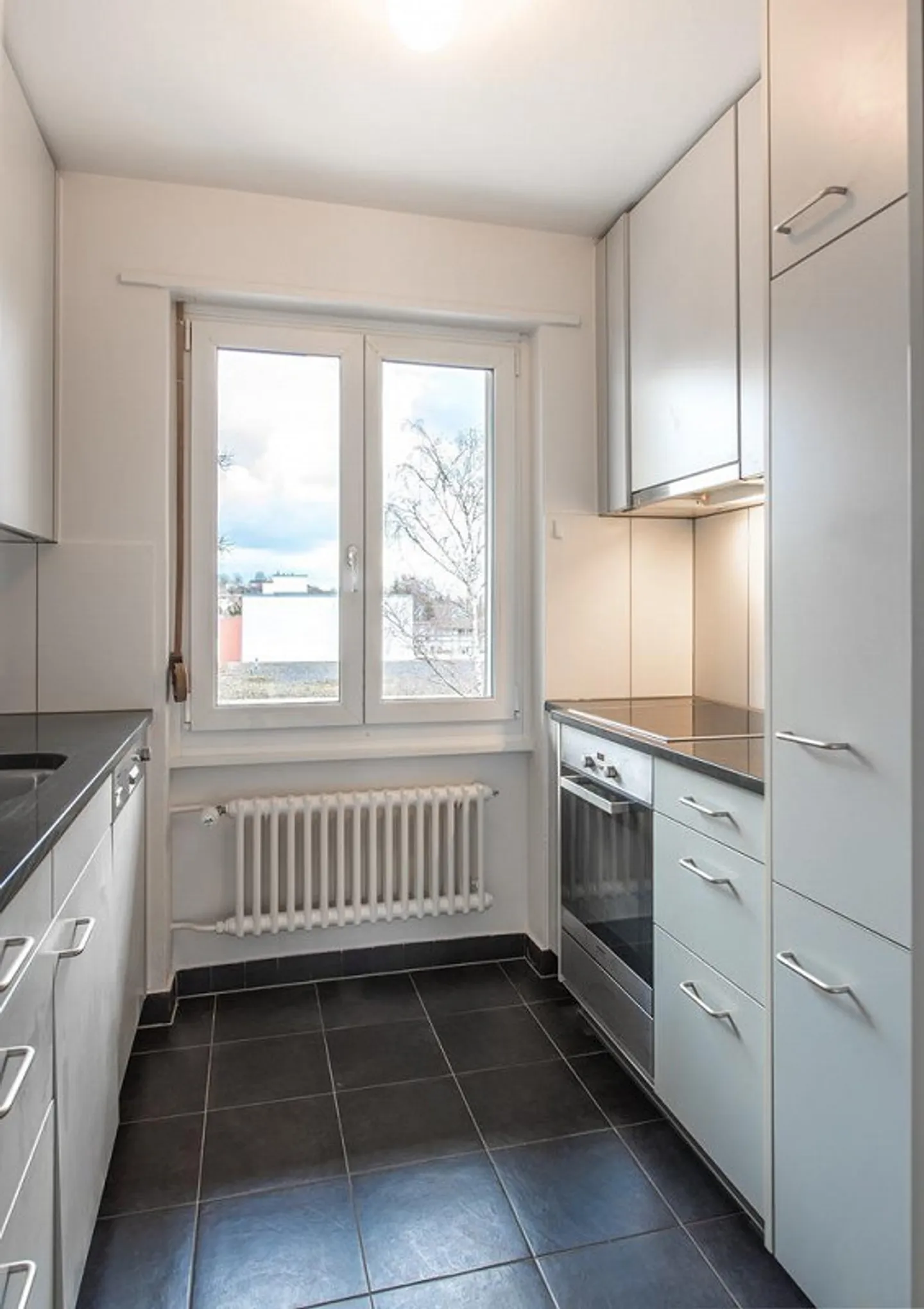 Living by the Aare - Photo 3 of 10