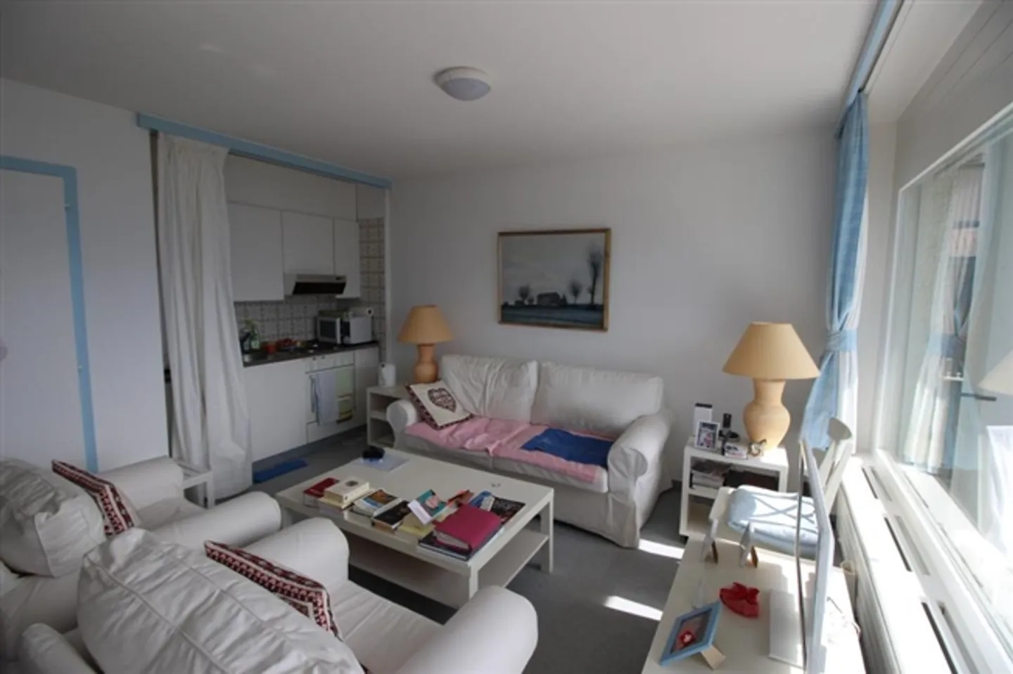 Charming small 2 1/2 room apartment with breathtaking views - Photo 1 of 9