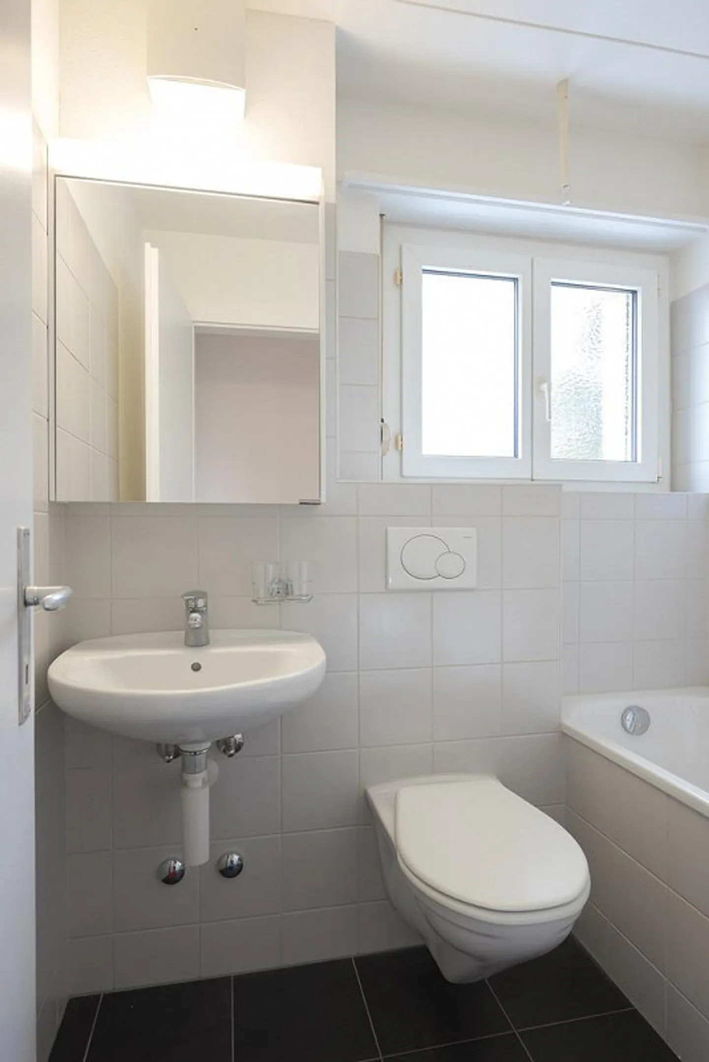 Living by the Aare - Photo 4 of 10