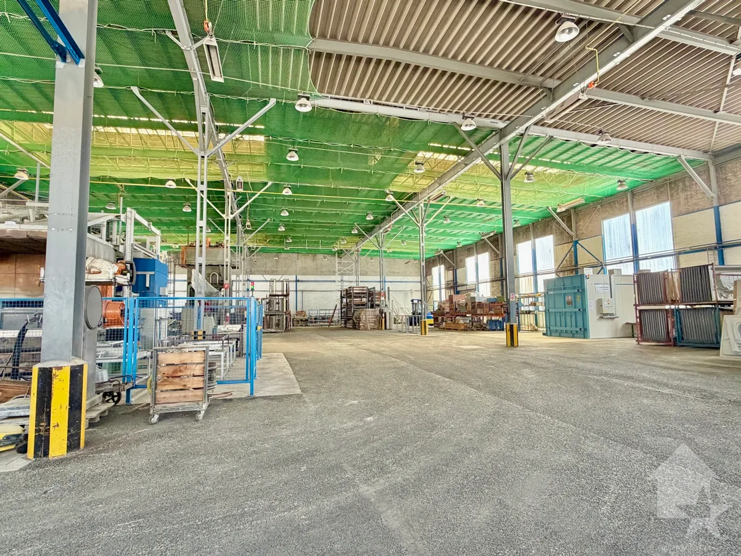 Vielseitige Industriehalle - Foto 4 von 12